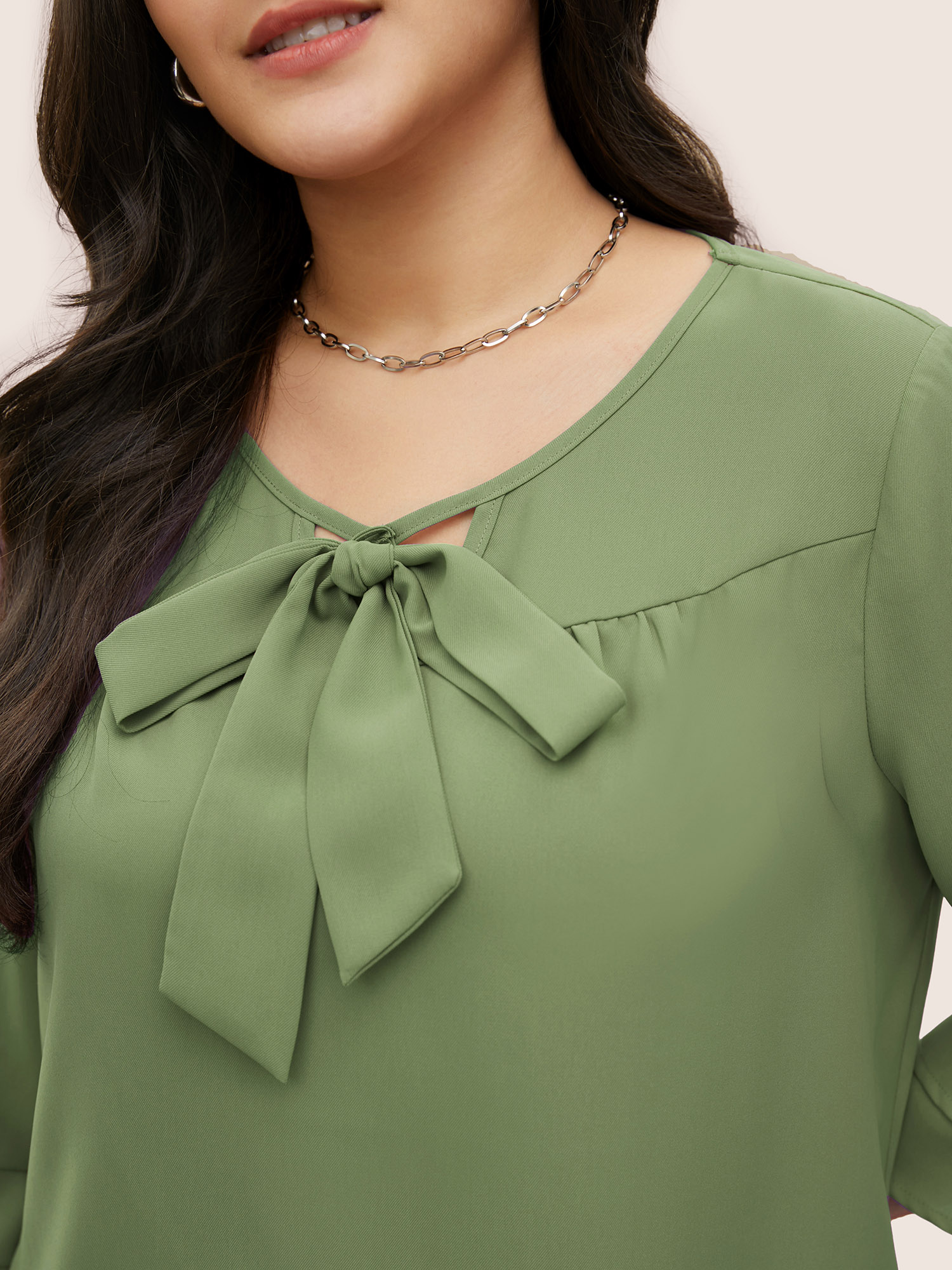 

Plus Size Sage Anti-Wrinkle Flounce Sleeve Ties Blouse Women At the Office Elbow-length sleeve Ribbon-tied collar Work Blouses BloomChic