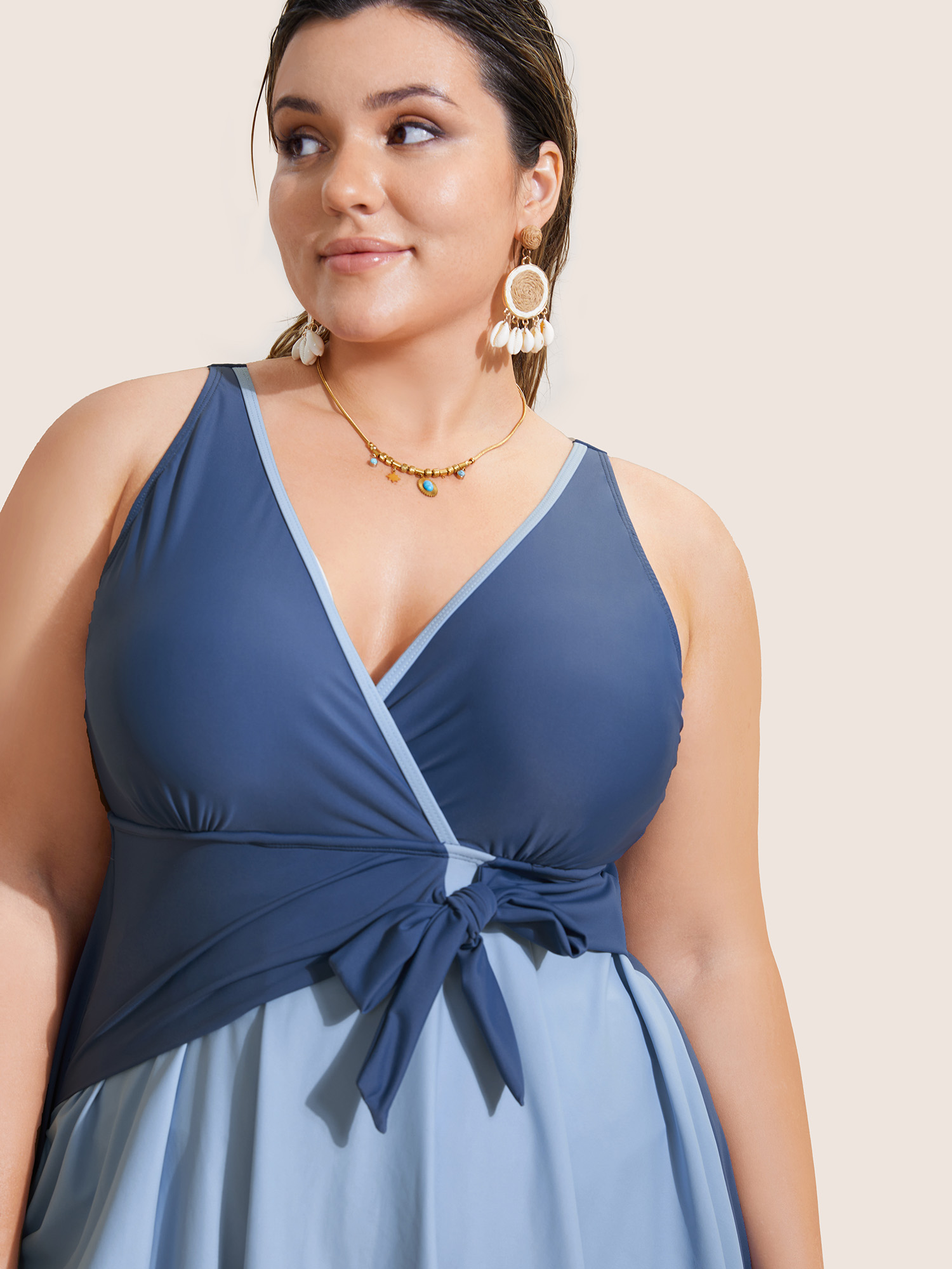 Plus Size Contrast V Neck Tie Knot Swim Dress Women`s Swimwear Indigo Beach Bodycon High stretch Curve Swim Dresses BloomChic 14-16/1X 