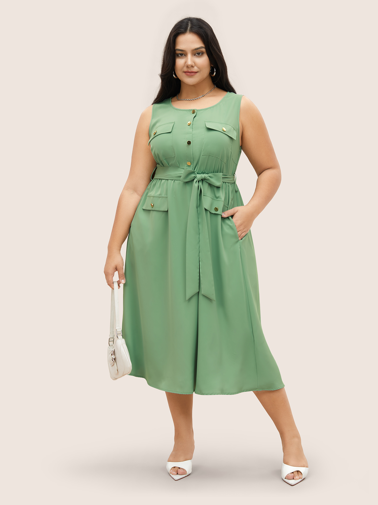 

Plus Size Solid Metal Detail Flap Pocket Sleeveless Dress Mint Women At the Office Gathered Round Neck Sleeveless Curvy Midi Dress BloomChic