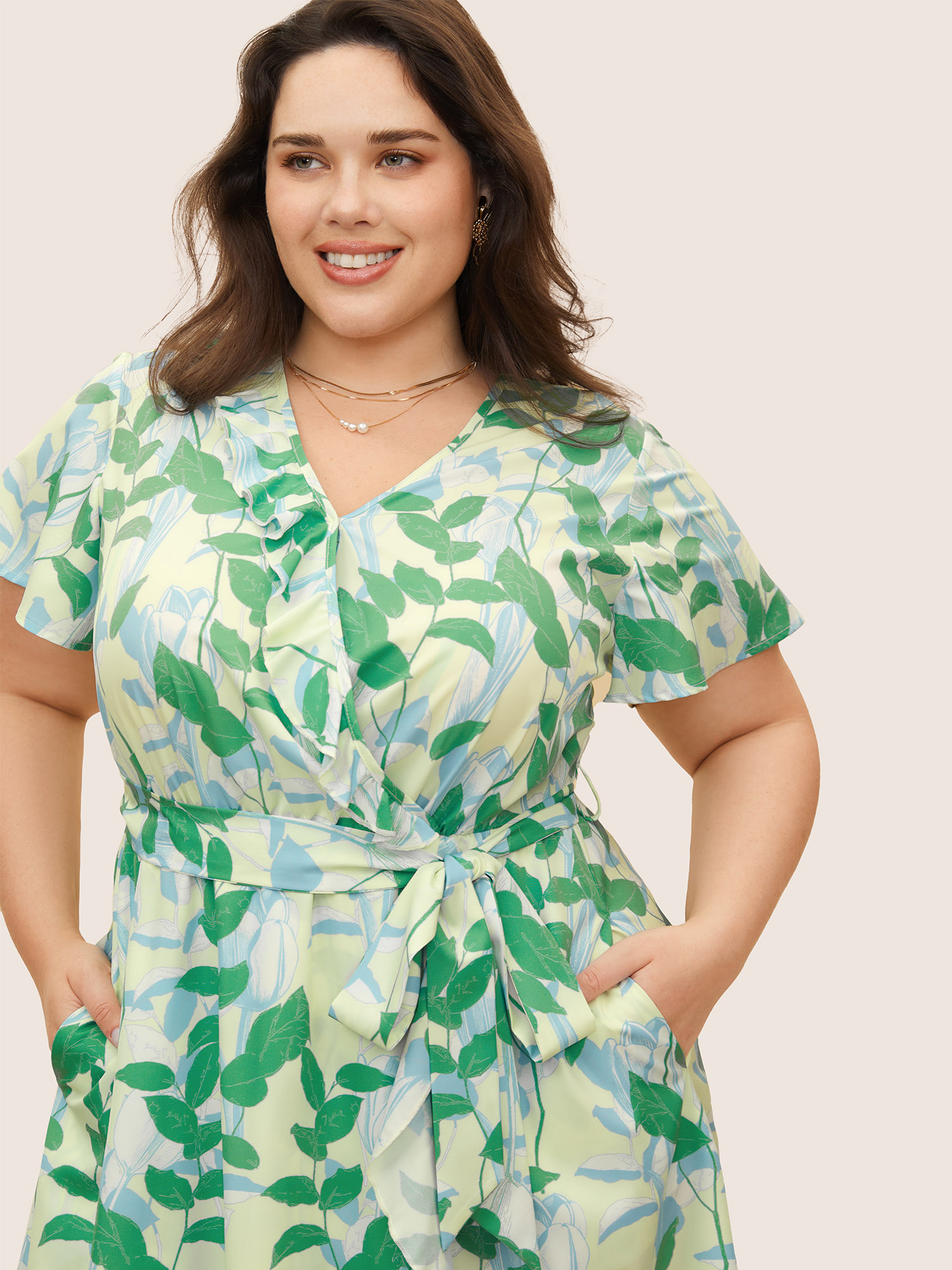 

Plus Size Surplice Neck Floral Print Ruffle Trim Dress Green Women Elegant Overlapping V-neck Short sleeve Curvy BloomChic