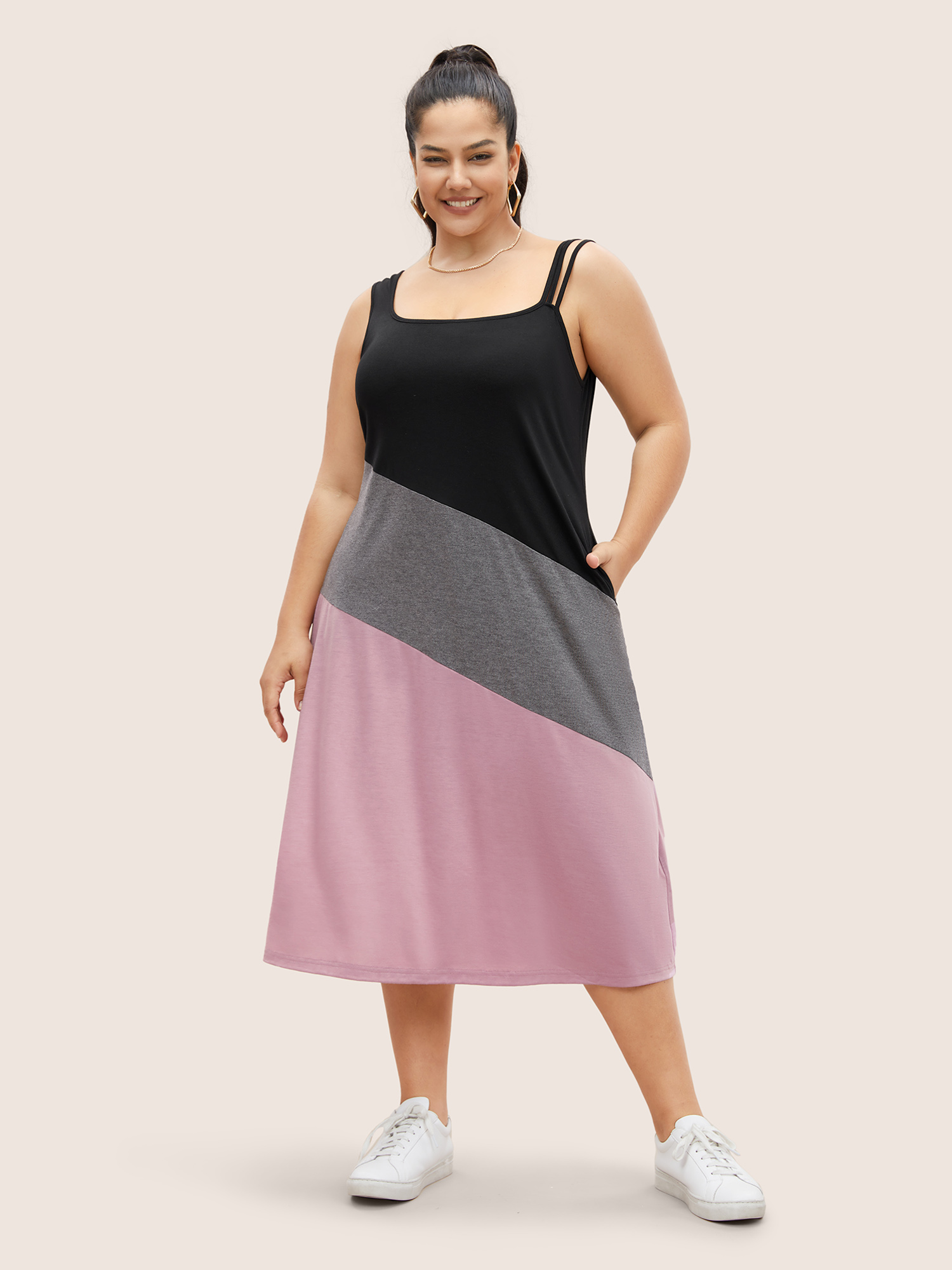 

Plus Size Colorblock Contrast Patchwork Pocket Dress Multicolor Women Casual Patchwork Square Neck Sleeveless Curvy Midi Dress BloomChic