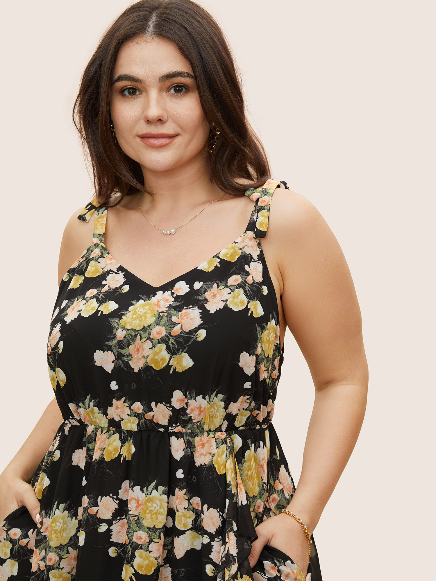 

Plus Size Floral Tie Knot Elastic Waist Dress Black Women Formal Tie knot V-neck Sleeveless Curvy BloomChic