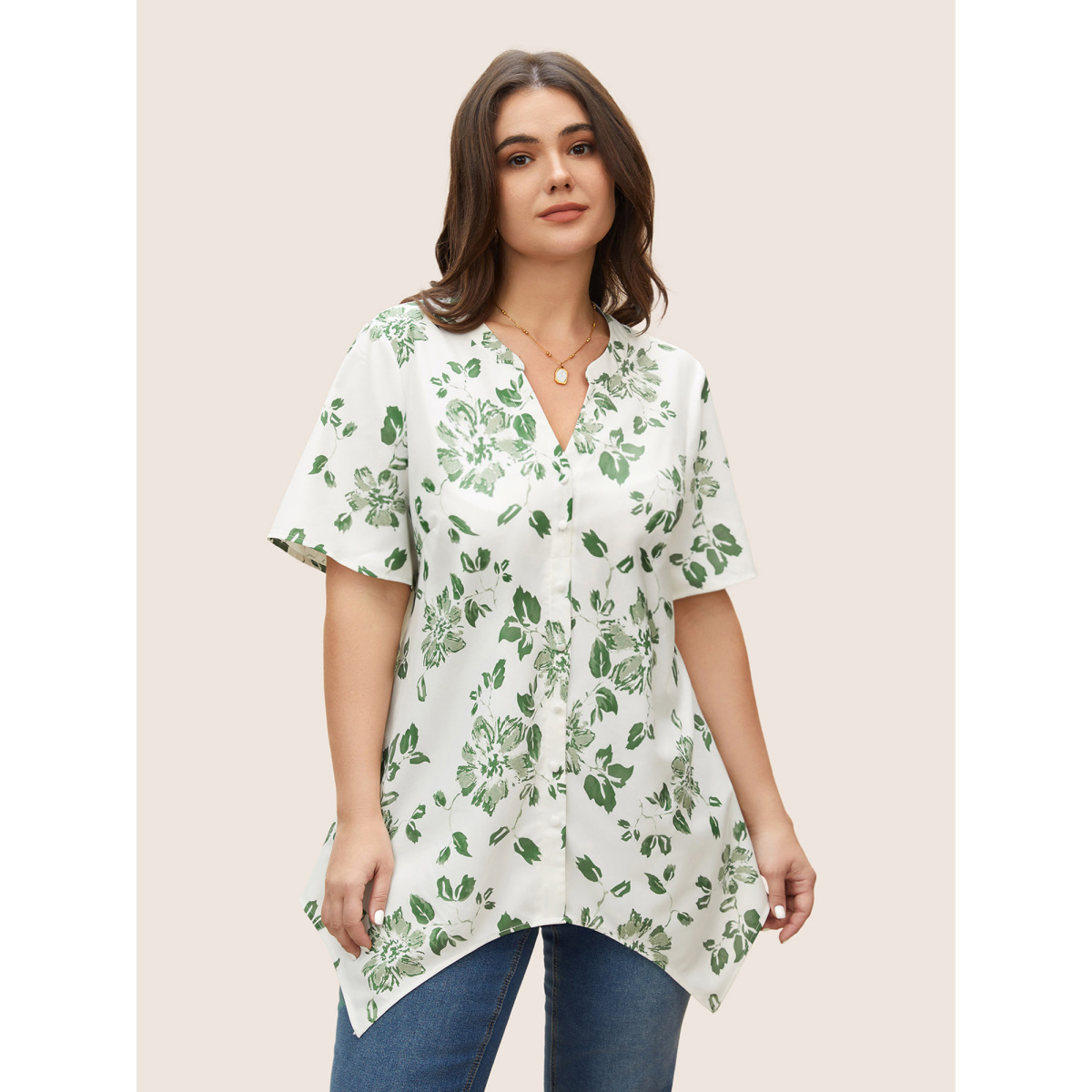 

Plus Size Green Floral Flat Collar Hanky Hem Blouse Women Elegant Short sleeve Flat collar Everyday Blouses BloomChic