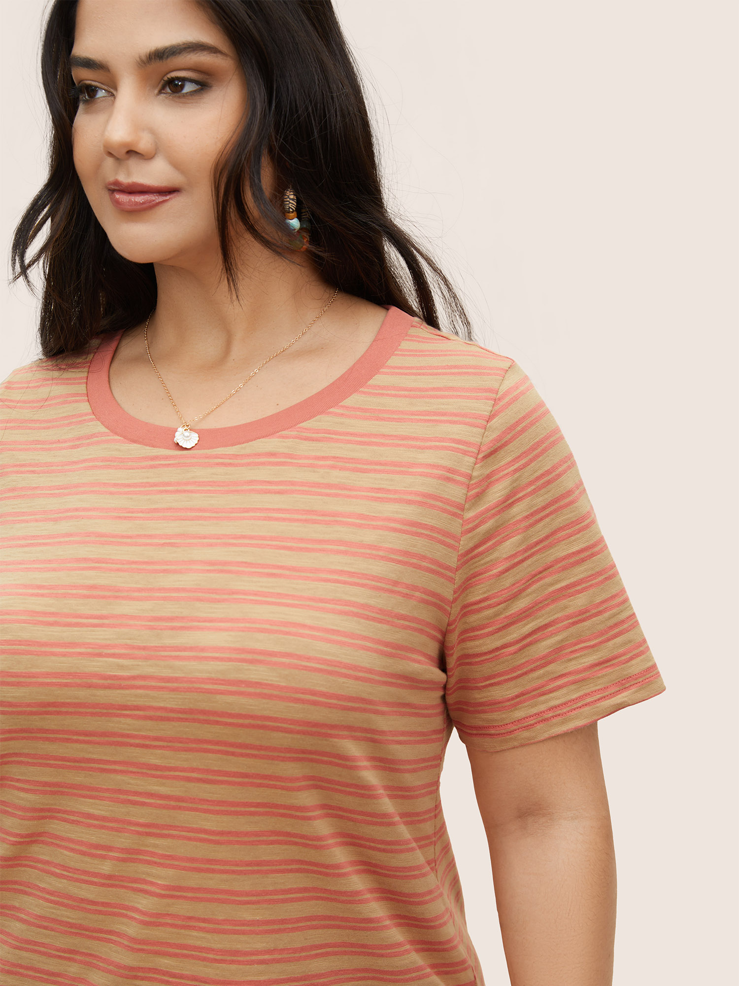 Plus Size Colored Stripes Print Crew Neck T-shirt Tan Women Resort Contrast Round Neck Vacation T-shirts BloomChic 10/M 