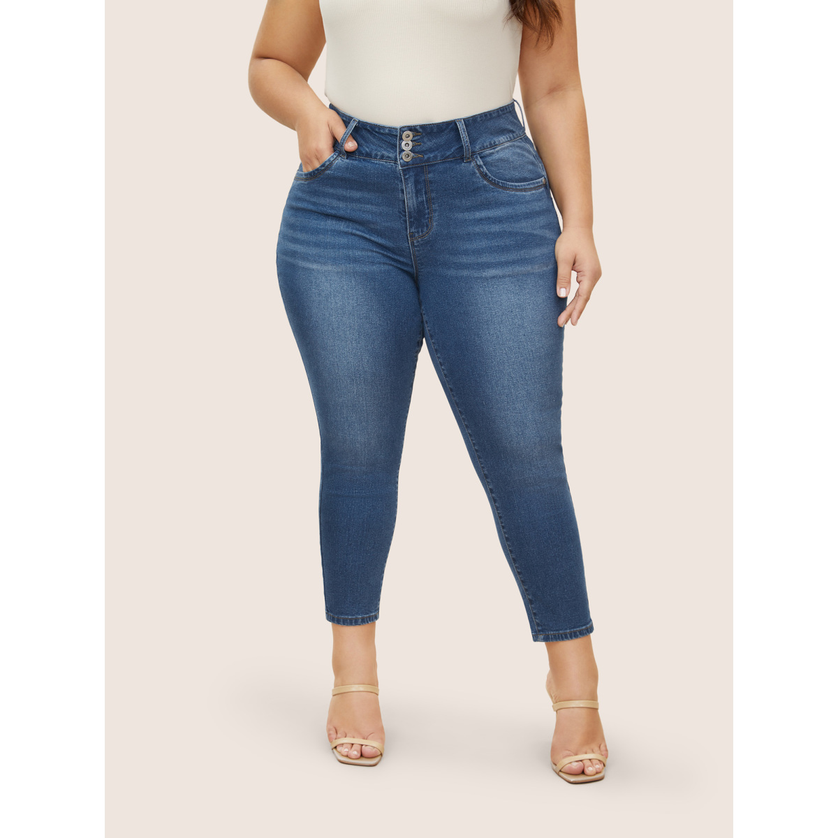 

Plus Size Medium Wash Slim Cropped Jeans Women Blue Casual Button High stretch Slanted pocket Jeans BloomChic