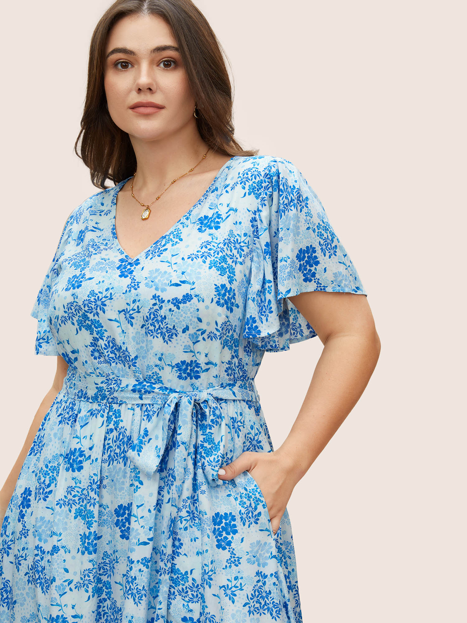 Plus Size V Neck Floral Ruffles Tie Knot Dress Skyblue Women Tie knot V-neck Short sleeve Curvy Midi Dress BloomChic 30/6X 