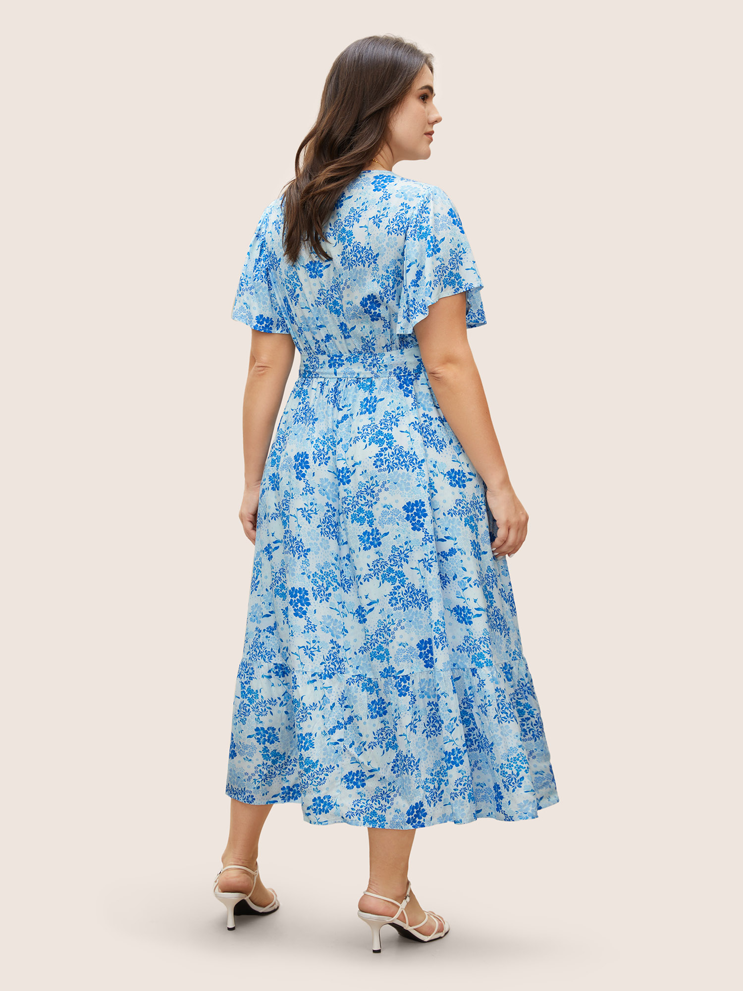 Plus Size V Neck Floral Ruffles Tie Knot Dress Skyblue Women Tie knot V-neck Short sleeve Curvy Midi Dress BloomChic 30/6X 