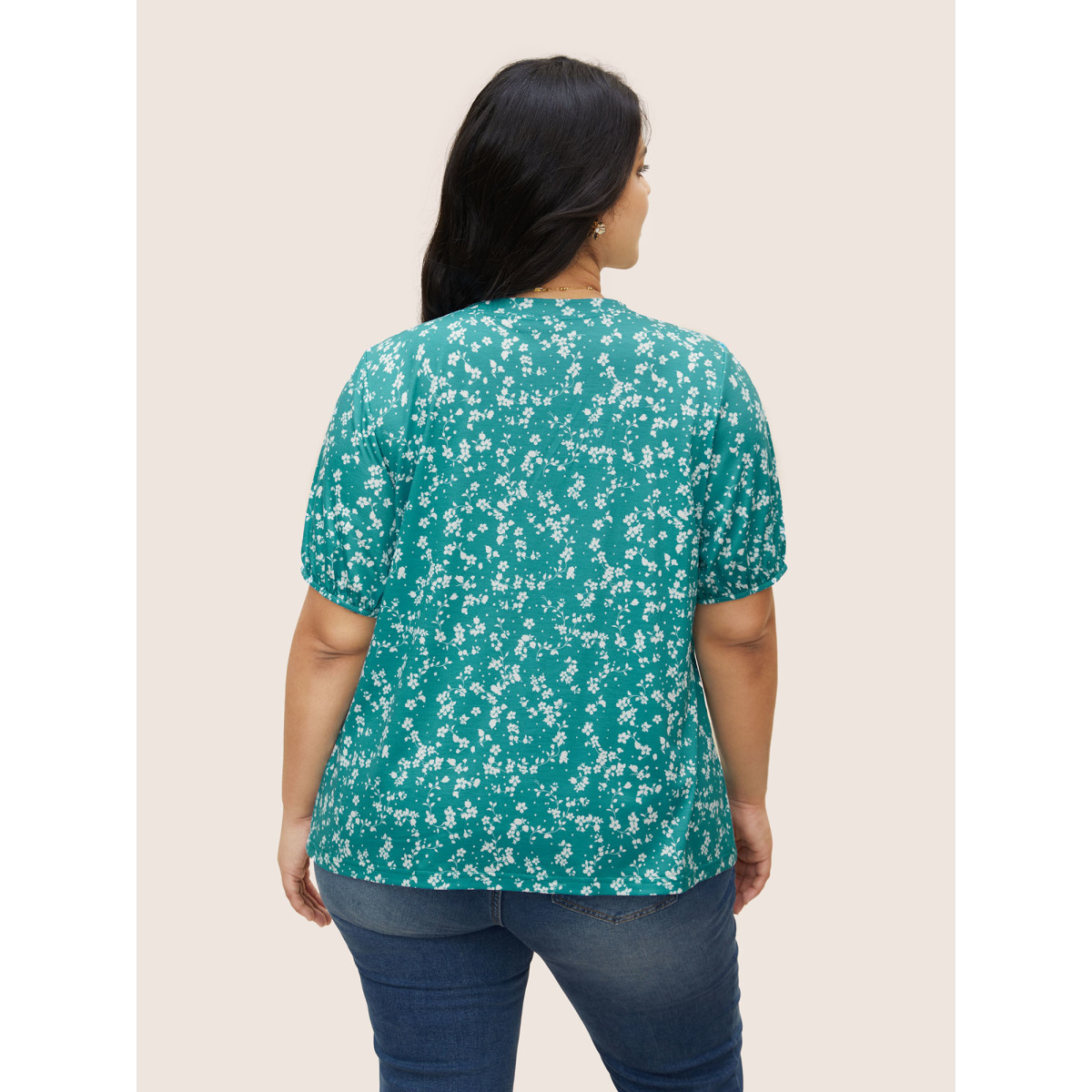 

Plus Size Ditsy Floral Shirred Lantern Sleeve T-shirt Emerald Women Elegant Gathered Round Neck Everyday T-shirts BloomChic