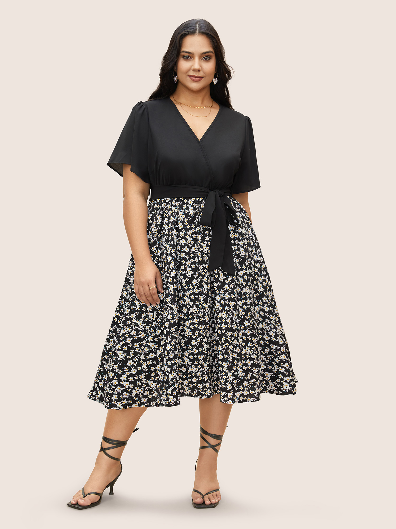 

Plus Size Ditsy Floral Patchwork Ruffle Sleeve Belted Dress Black Women Overlapping V-neck Short sleeve Curvy BloomChic