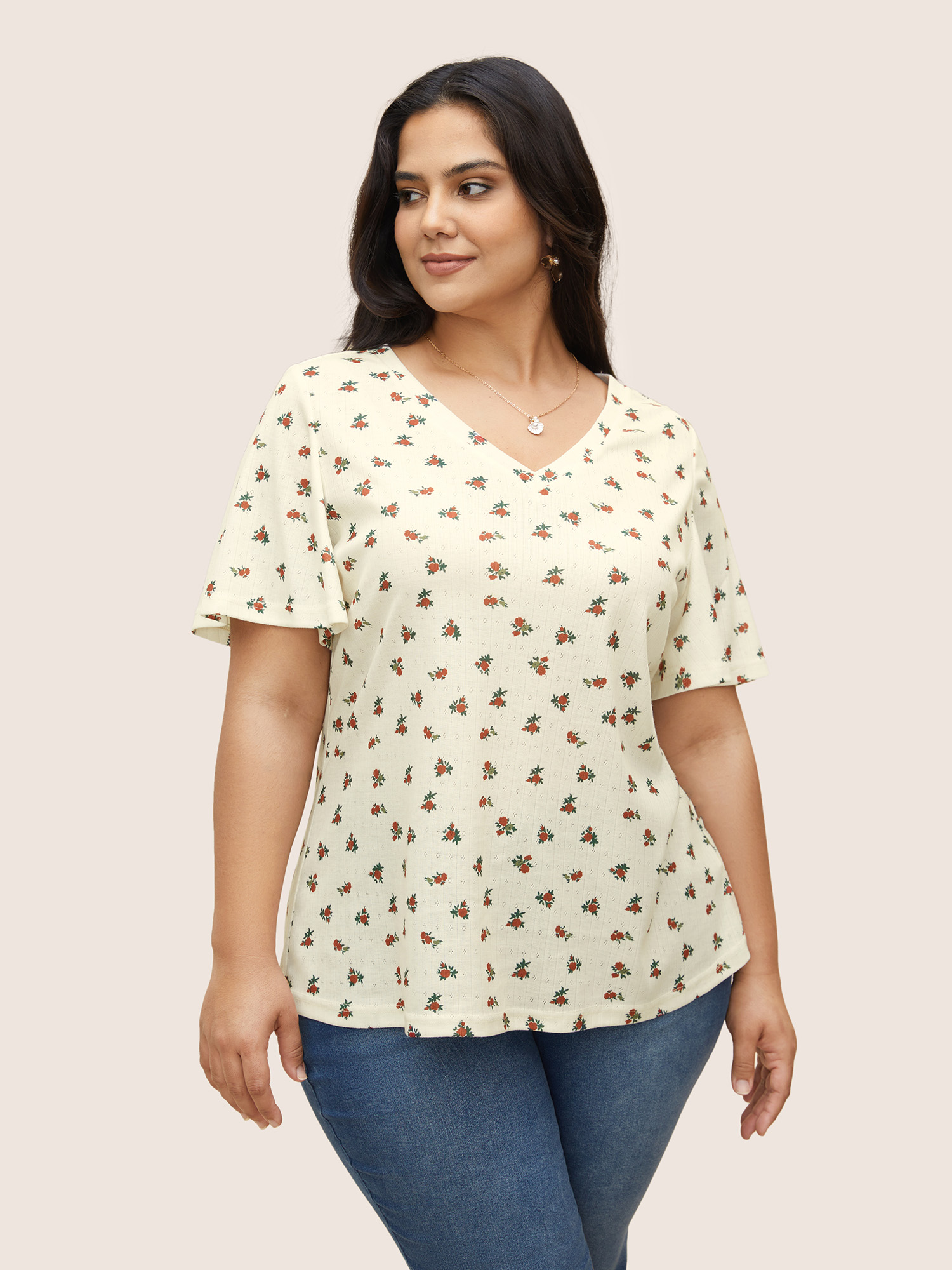 

Plus Size Natural Flowers V Neck Flutter Sleeve T-shirt Beige Women Elegant Contrast Natural Flowers V-neck Everyday T-shirts BloomChic