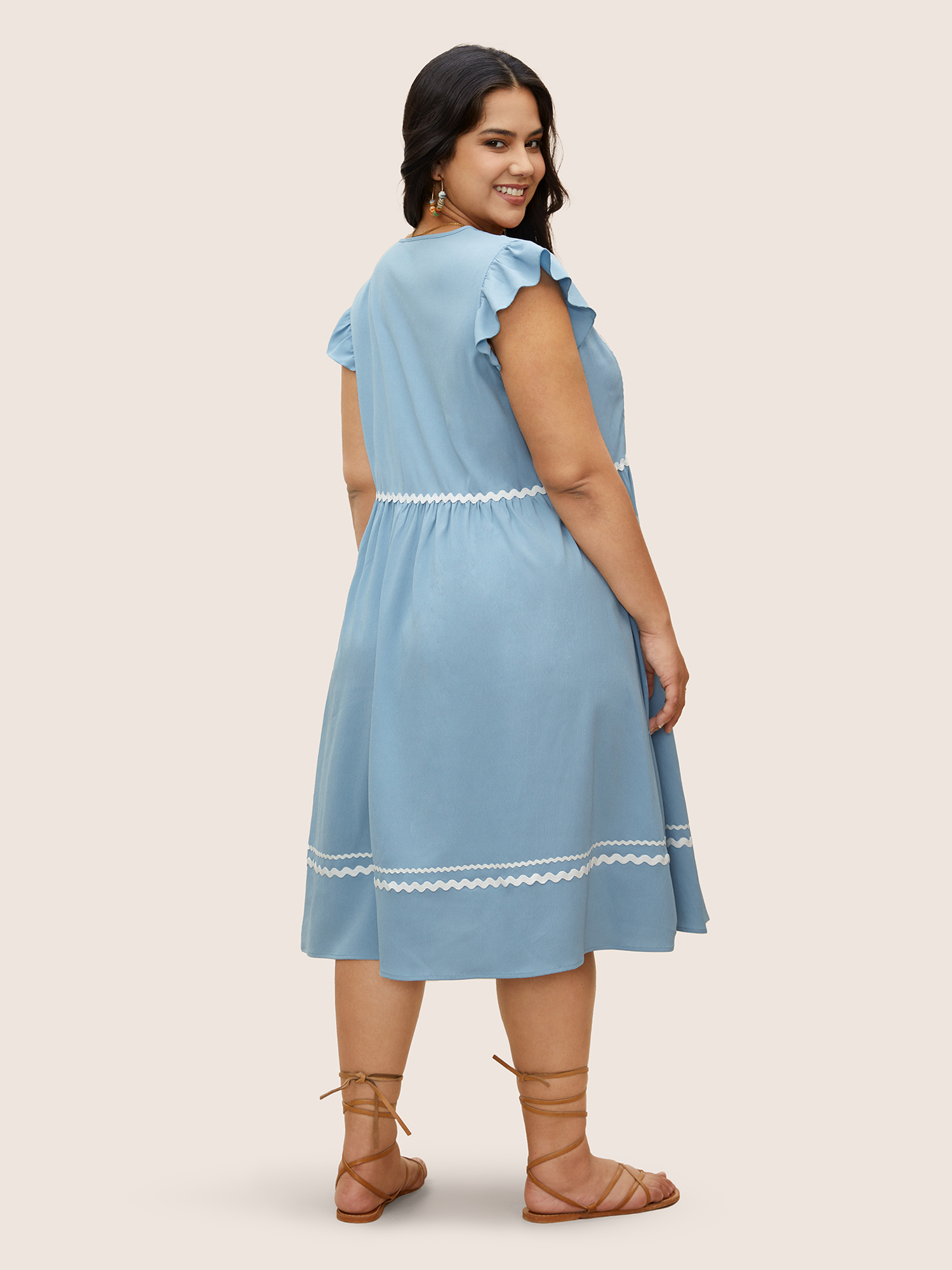 Plus Size Color Embroidered Patchwork Flounce Sleeve Dress Stone Women Non V-neck Cap Sleeve Curvy Midi Dress BloomChic 26/4X 