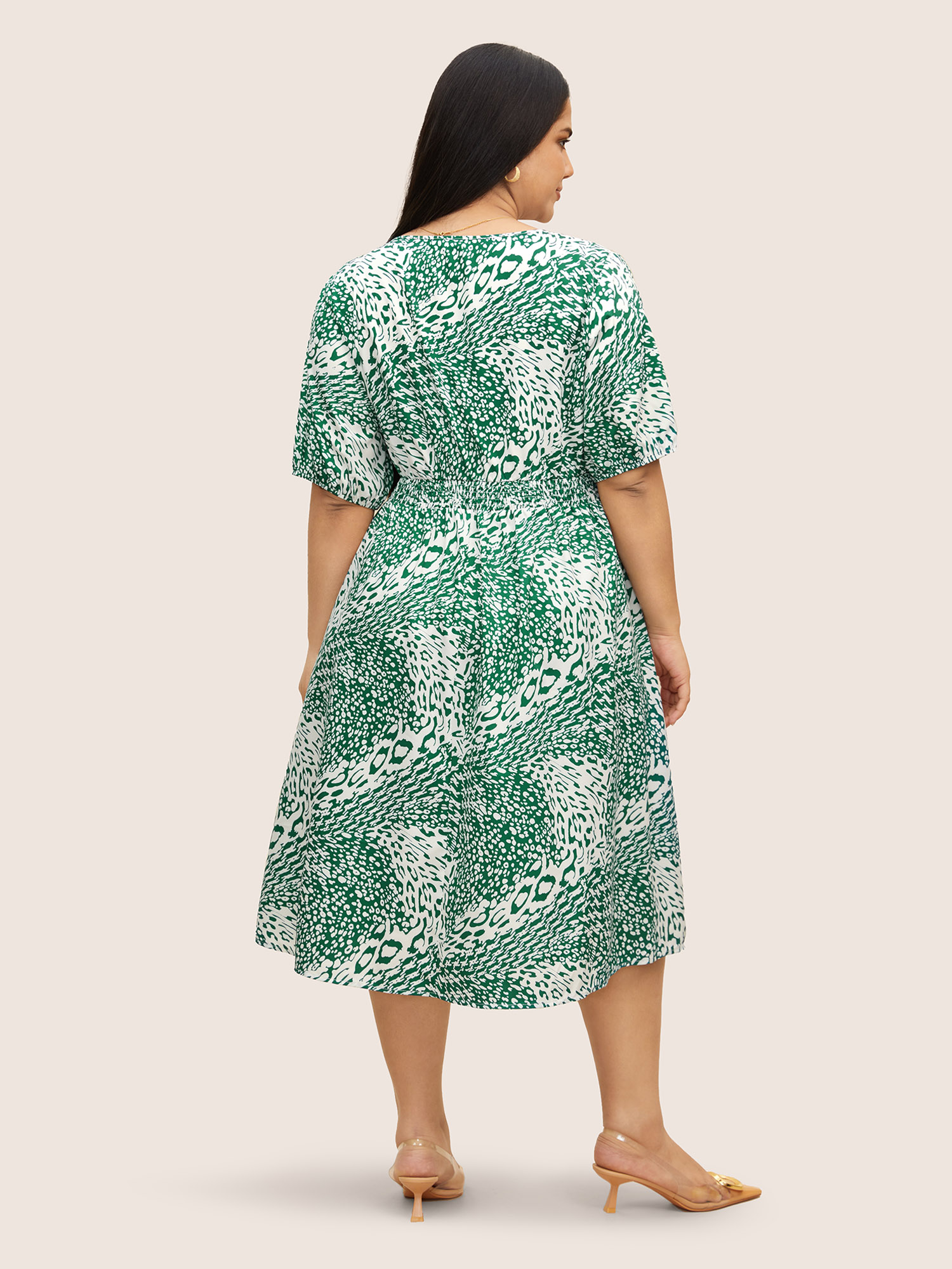 

Plus Size Leopard Print Shirred Lantern Sleeve Dress Green Women At the Office Shirred V-neck Half Sleeve Curvy BloomChic