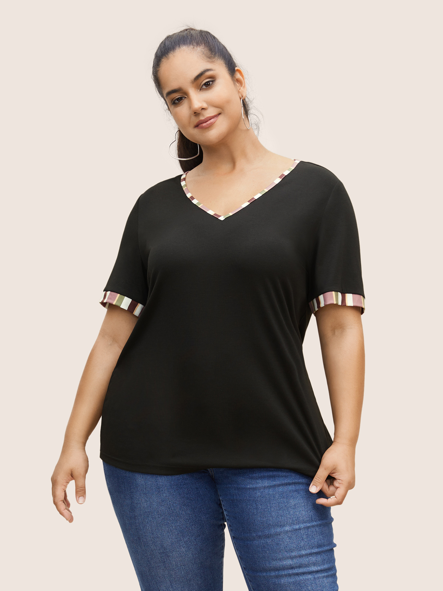 

Plus Size V Neck Plaid Patchwork T-shirt Black Women Casual Patchwork Art&design V-neck Everyday T-shirts BloomChic