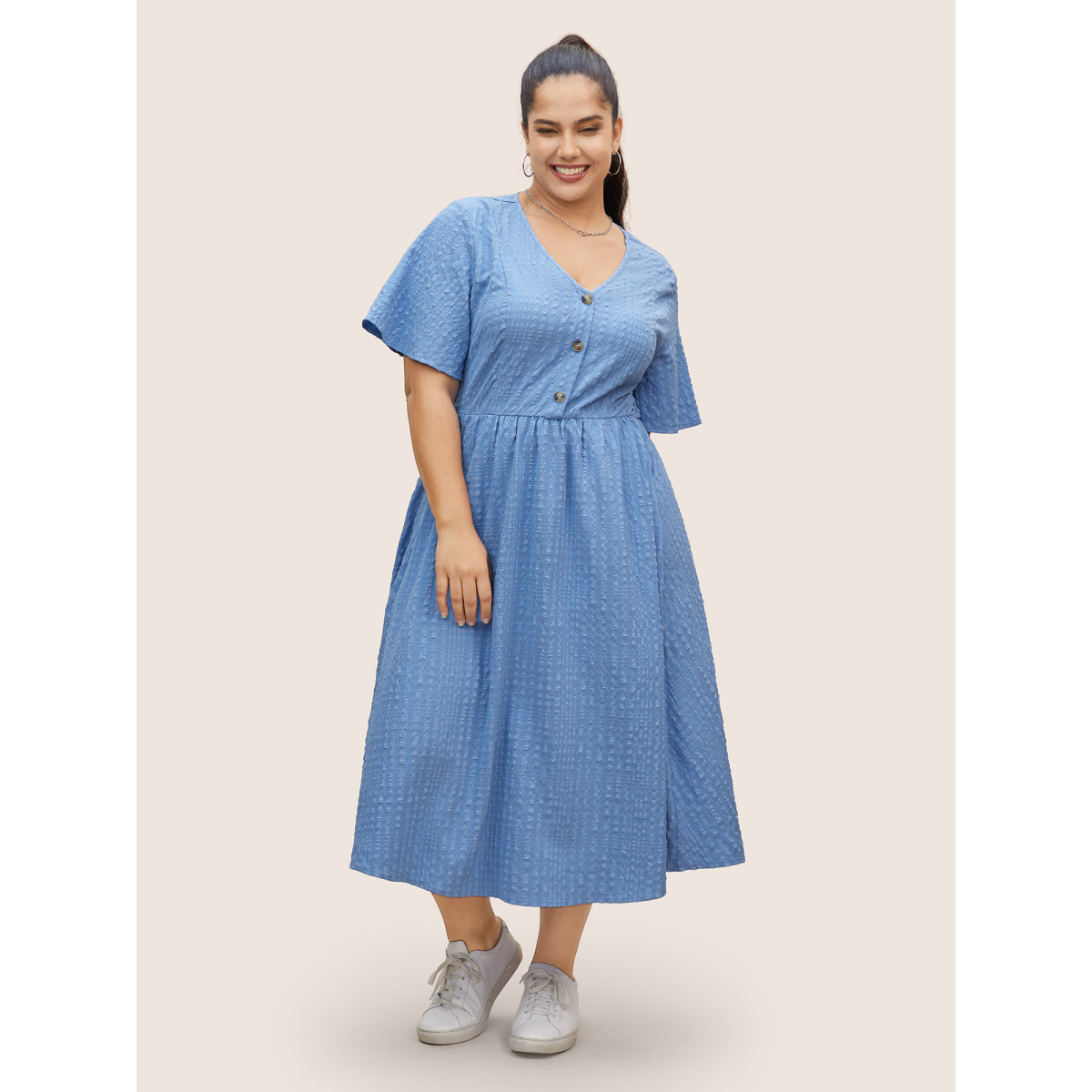 

Plus Size Solid Textured Jacquard Pocket Dress Cerulean Women Texture V-neck Short sleeve Curvy BloomChic