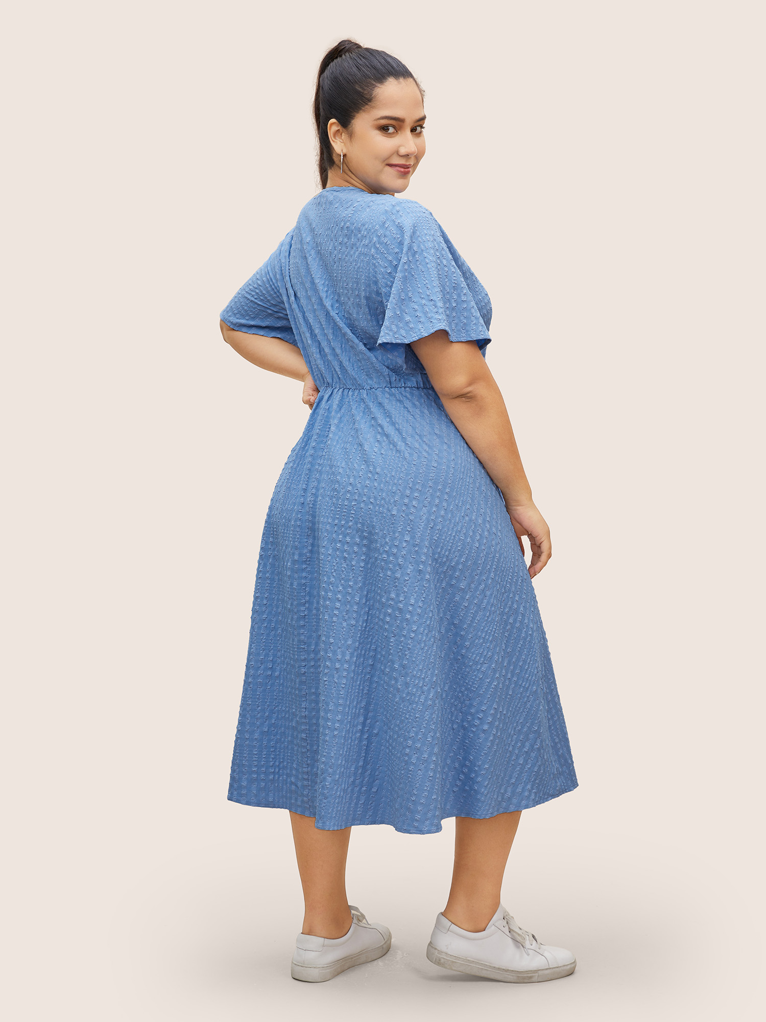 Plus Size Solid Textured Jacquard Pocket Dress Cerulean Women Casual Texture V-neck Short sleeve Curvy BloomChic 14-16/1X 