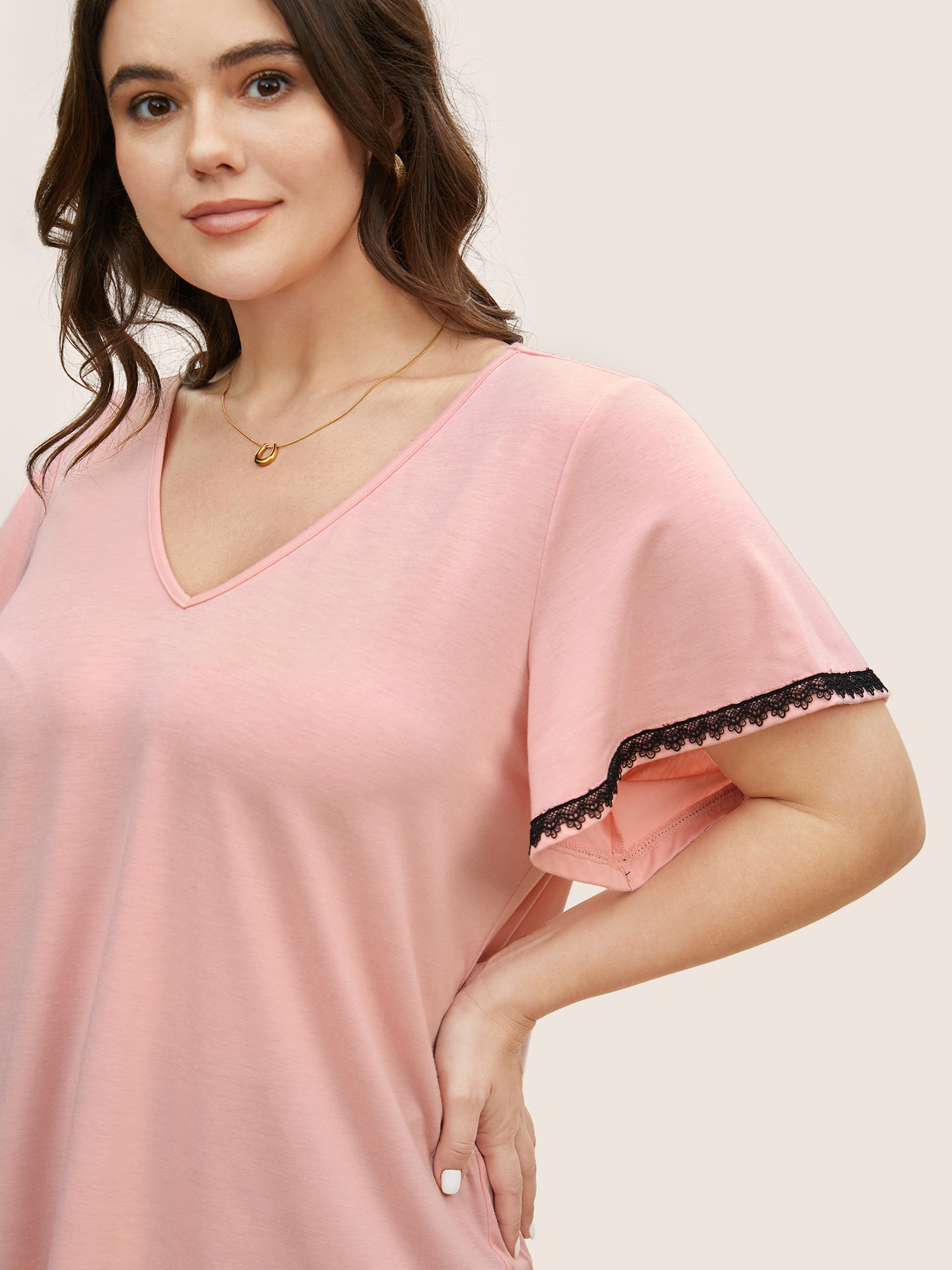 

Plus Size V Neck Contrast Lace Flutter Sleeve T-shirt Nudepink Women Casual Contrast V-neck Everyday T-shirts BloomChic