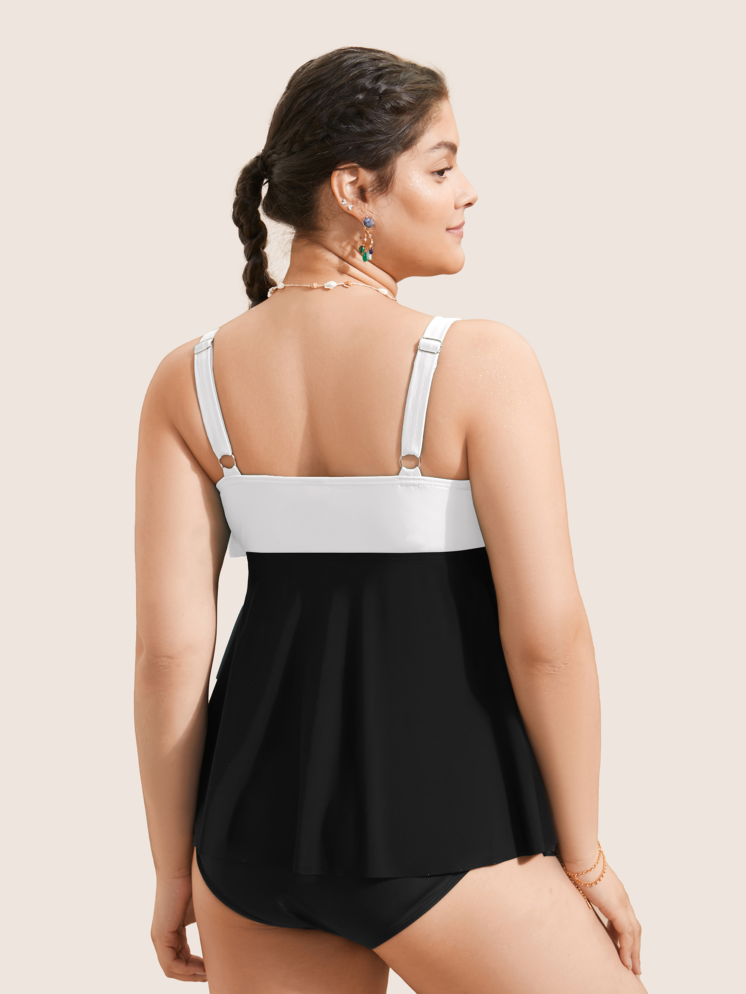 Plus Size Colorblock Contrast Ruffle Layered Hem Tankini Top Women`s Swimwear DimGray Beach Non High stretch Bodycon U-neck Curve Swim Tops BloomChic 22-24/3X 