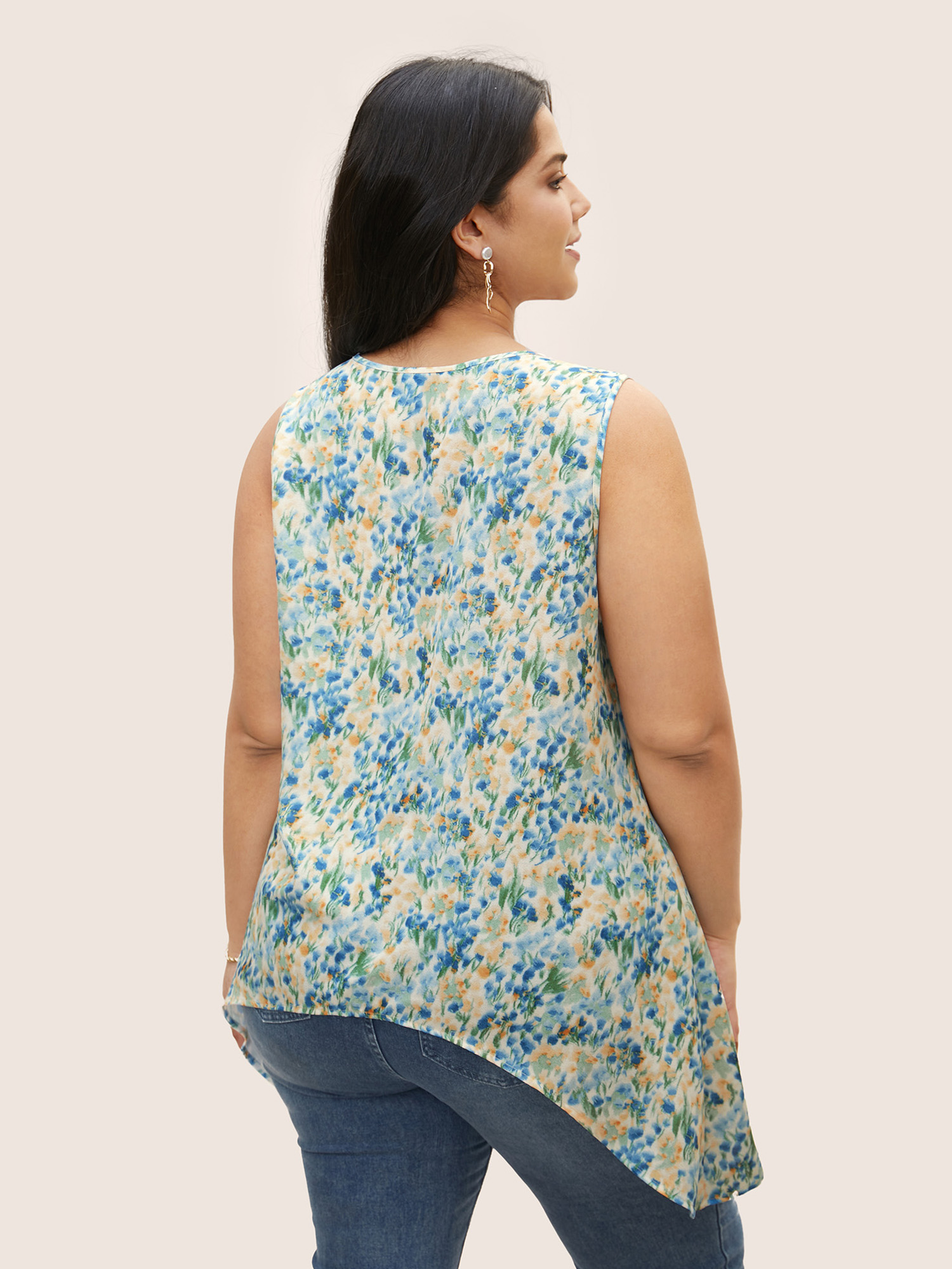 Plus Size Watercolor Floral Keyhole Hanky Hem Tank Top Women Multicolor Elegant Contrast Non Everyday Tank Tops Camis BloomChic 18-20/2X 