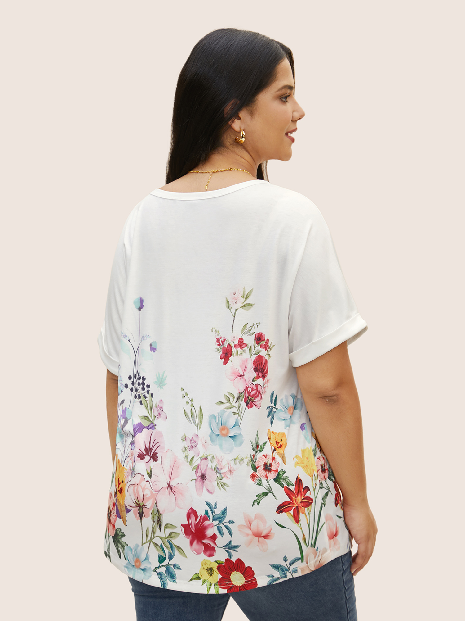 

Plus Size Round Neck Natural Flowers Cuffed Sleeve T-shirt Dirtypink Women Elegant Contrast Natural Flowers Round Neck Everyday T-shirts BloomChic