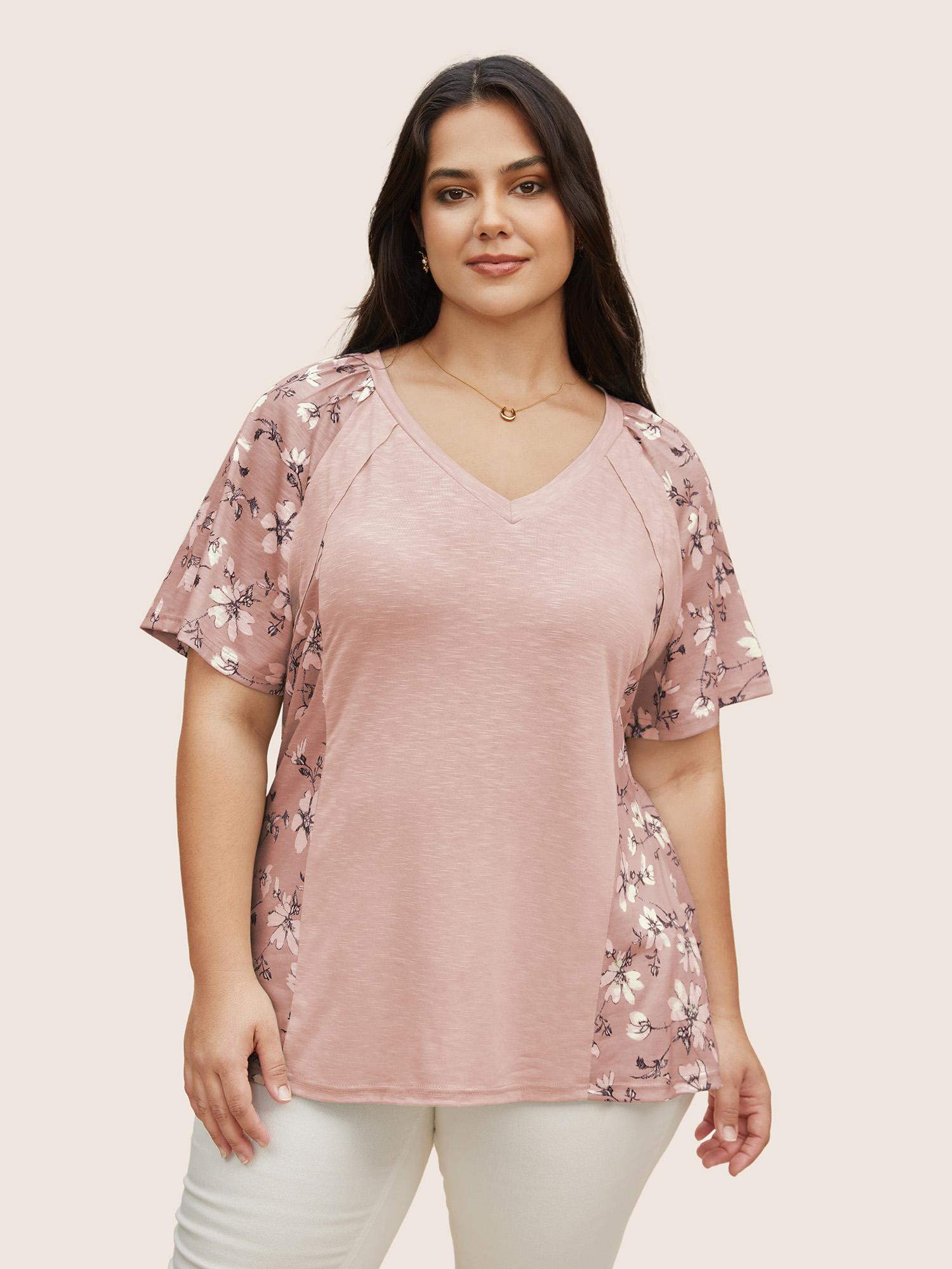 

Plus Size Floral Patchwork Pleated Raglan Sleeve T-shirt Nudepink Women Elegant Contrast Natural Flowers V-neck Everyday T-shirts BloomChic