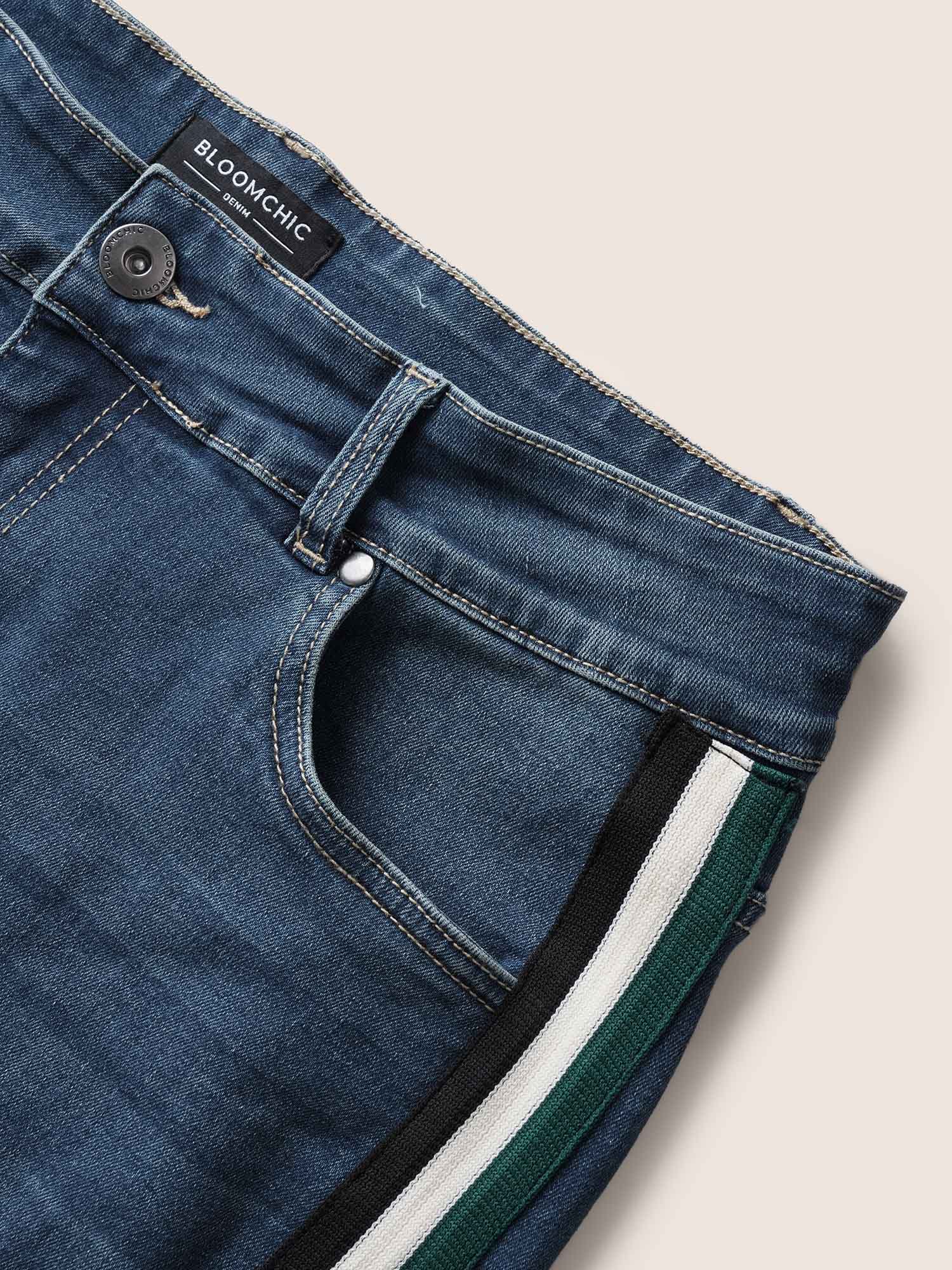 Plus Size Contrast Webbing Slit Raw Hem Denim Shorts Women Bluevintage Woven ribbon&lace trim High stretch Everyday Slanted pocket Basics Denim Shorts BloomChic 22/3X 