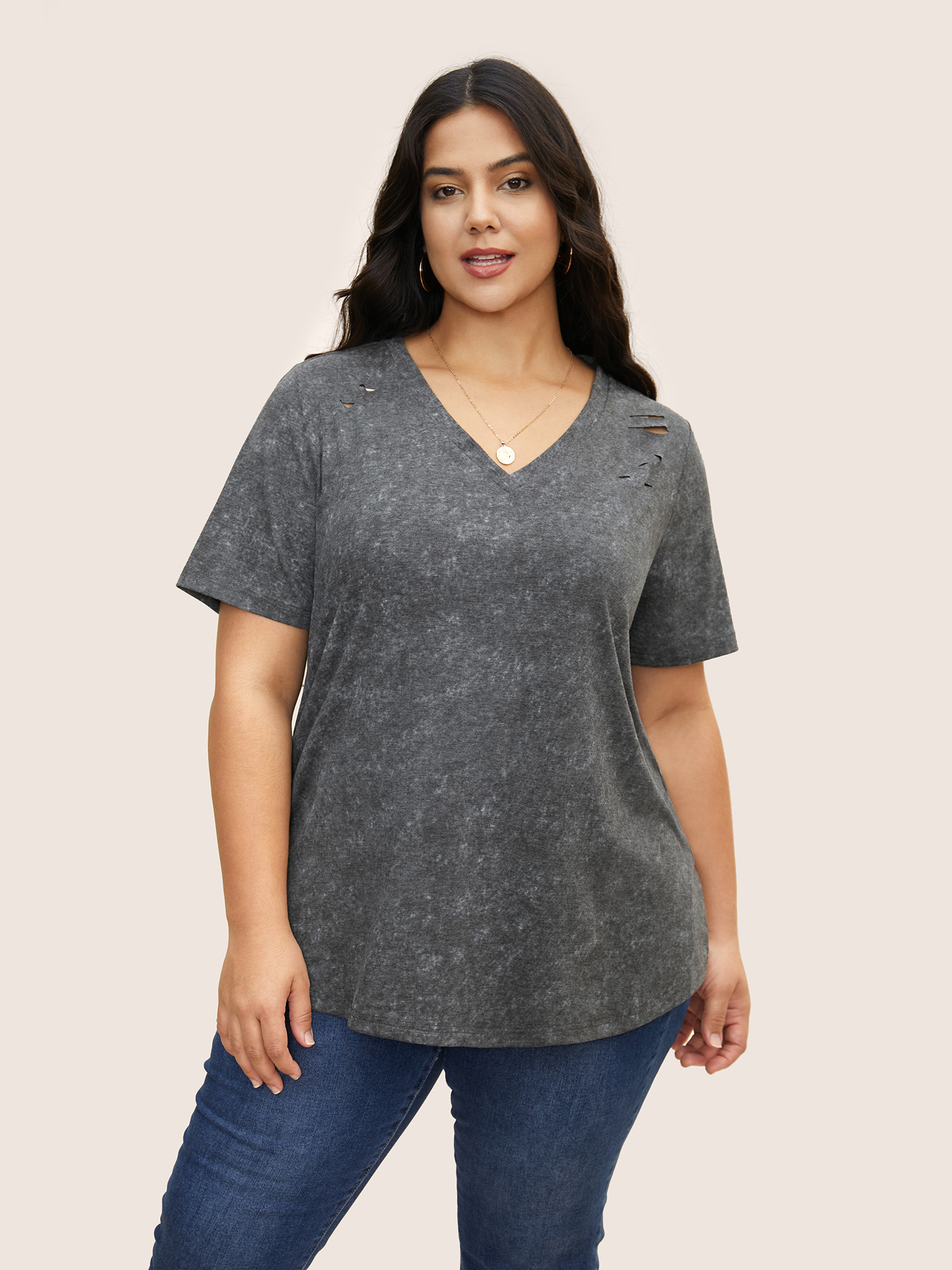 

Plus Size Vintage Heather V Neck Distressed T-shirt DimGray Women Resort Distressed V-neck Vacation T-shirts BloomChic