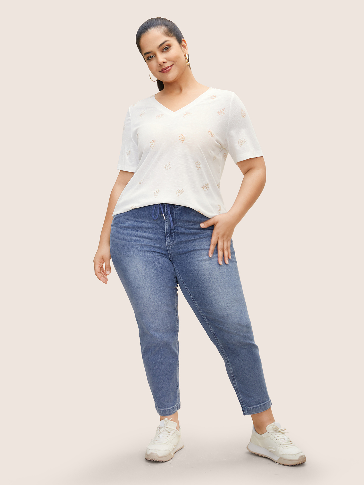 Plus Size Lemon Print V Neck T-shirt Originalwhite Women Casual Contrast Fruit V-neck Everyday T-shirts BloomChic 22-24/3X 