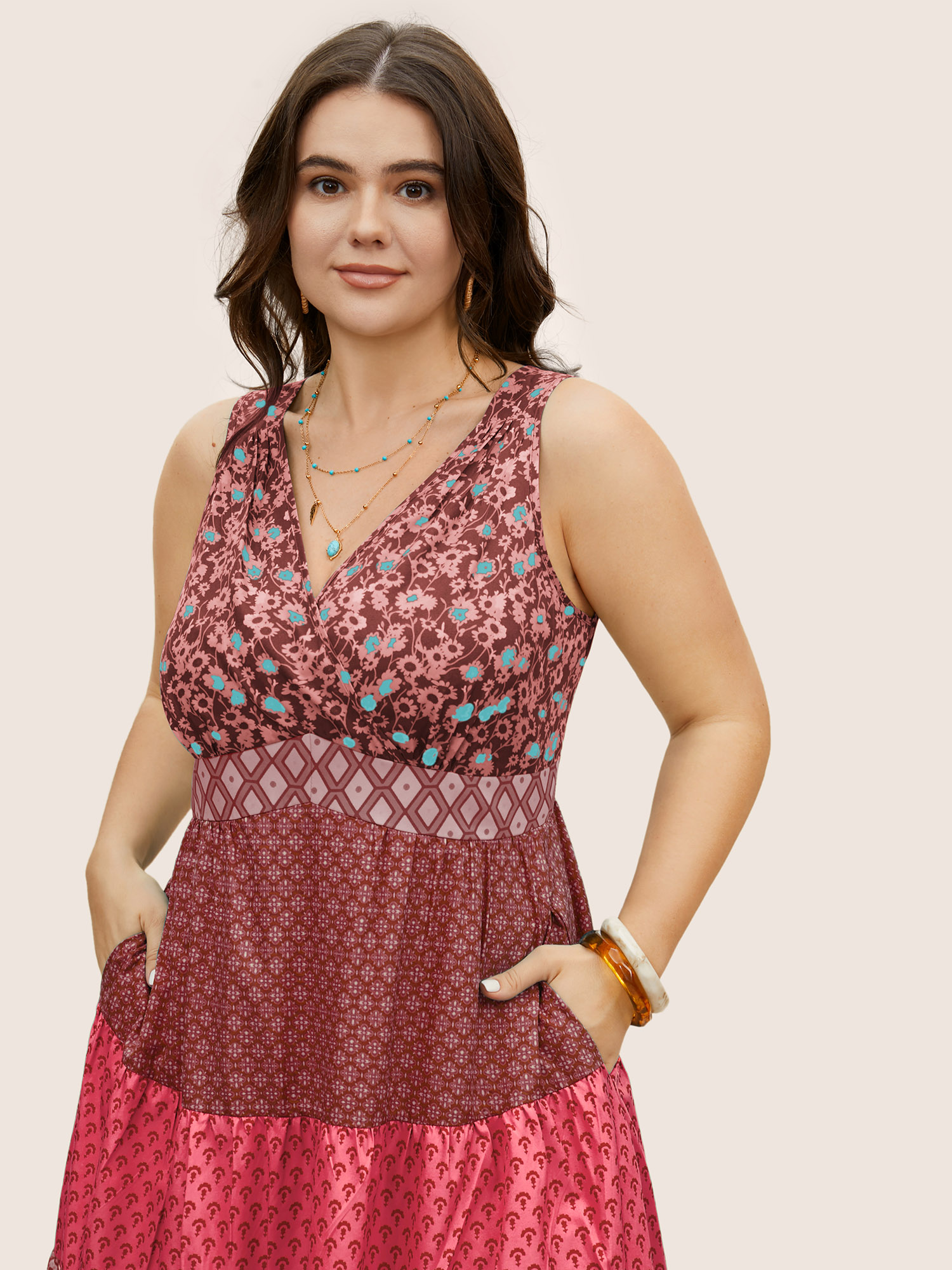 Plus Size Bandana Patchwork Floral Sleeveless Dress RedViolet Women Pleated V-neck Sleeveless Curvy BloomChic 18-20/2X 