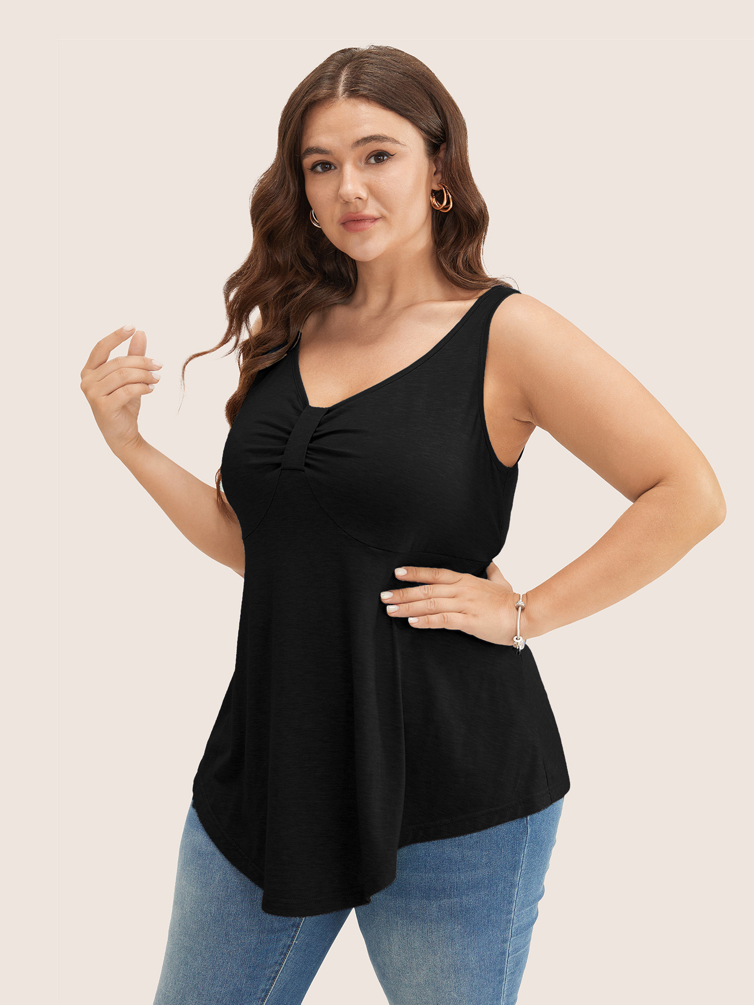 

Plus Size Solid Ruched Detail Asymmetrical Hem Tank Top Women Black Elegant Gathered Heart neckline Everyday Tank Tops Camis BloomChic