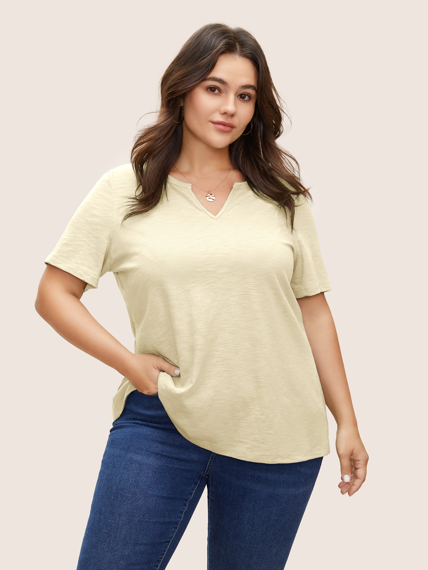

Plus Size Solid Plisse Notched T-shirt Ivory Women Casual Non Plain Notched collar Everyday T-shirts BloomChic