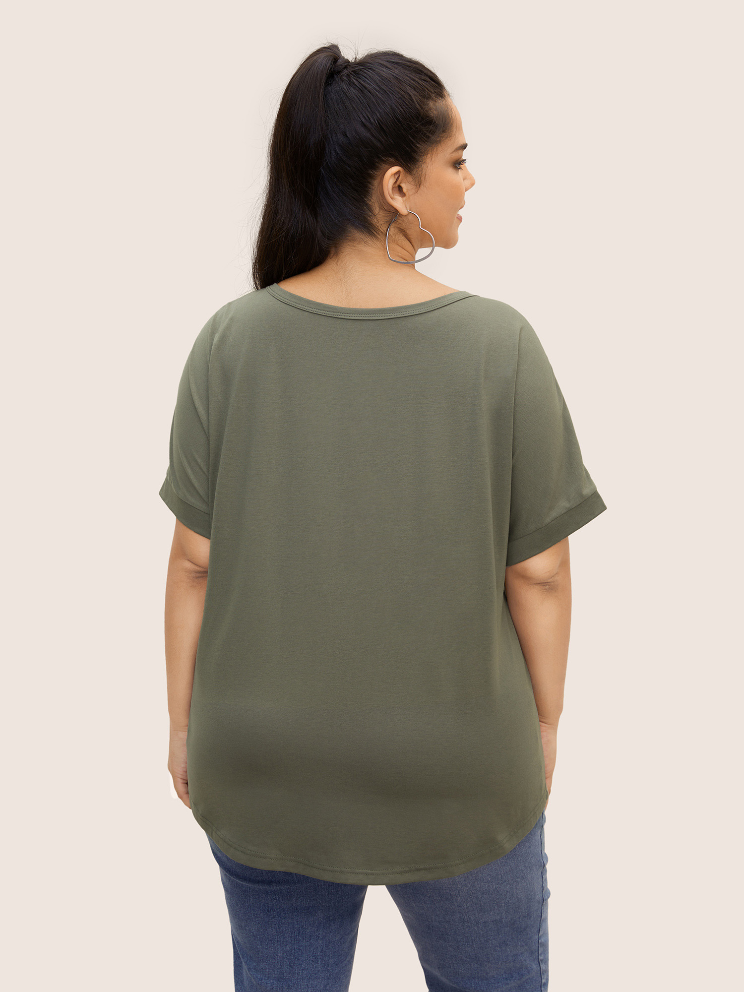 

Plus Size Letter Print Dolman Sleeve Curved Hem T-shirt ArmyGreen Women Casual Contrast Round Neck Everyday T-shirts BloomChic