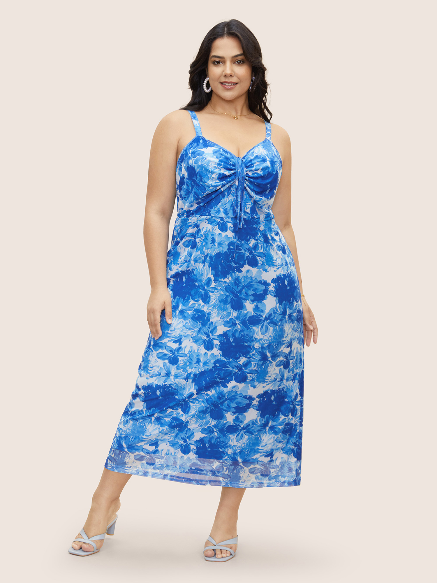 

Plus Size Watercolor Floral Heart Neckline Drawstring Maxi Dress Skyblue Women Elegant Heart neckline Sleeveless Curvy BloomChic