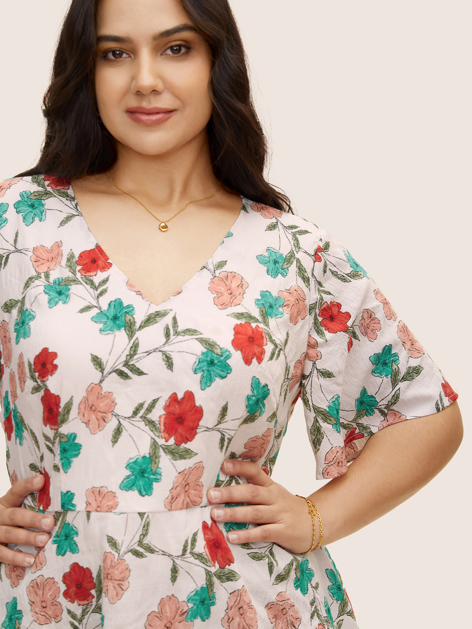 

Plus Size Multicolor V Neck Floral Print Ruffle Sleeve Blouse Women Elegant Short sleeve V-neck Everyday Blouses BloomChic