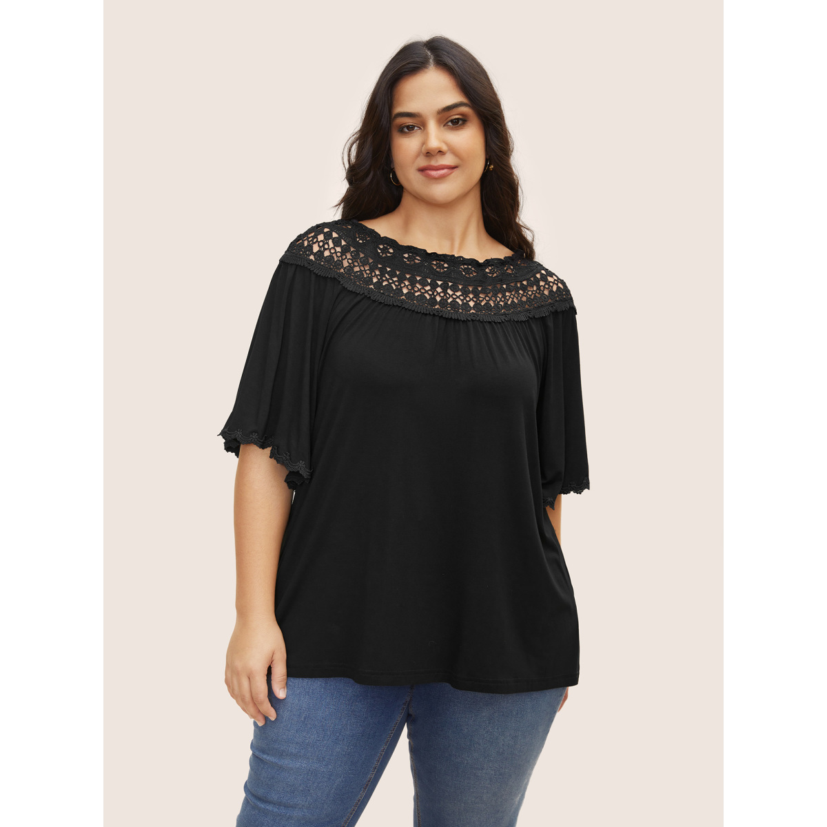

Plus Size Lace Panel Cut Out Raglan Sleeve T-shirt Black Women Elegant Patchwork Round Neck Everyday T-shirts BloomChic