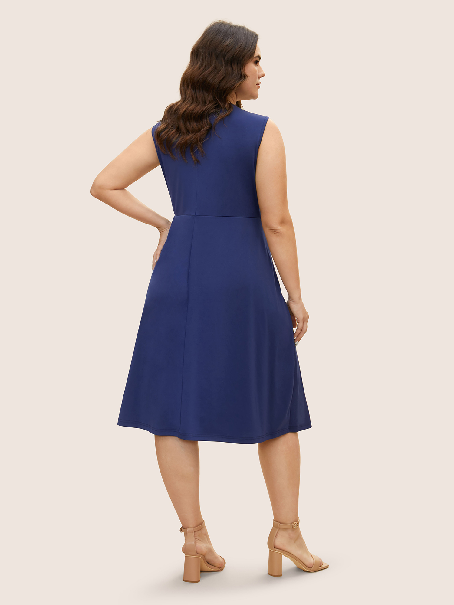 Plus Size Plain Metal Detail Pleated Tank Dress Navy Women At the Office Button Round Neck Sleeveless Curvy BloomChic 26/4X 