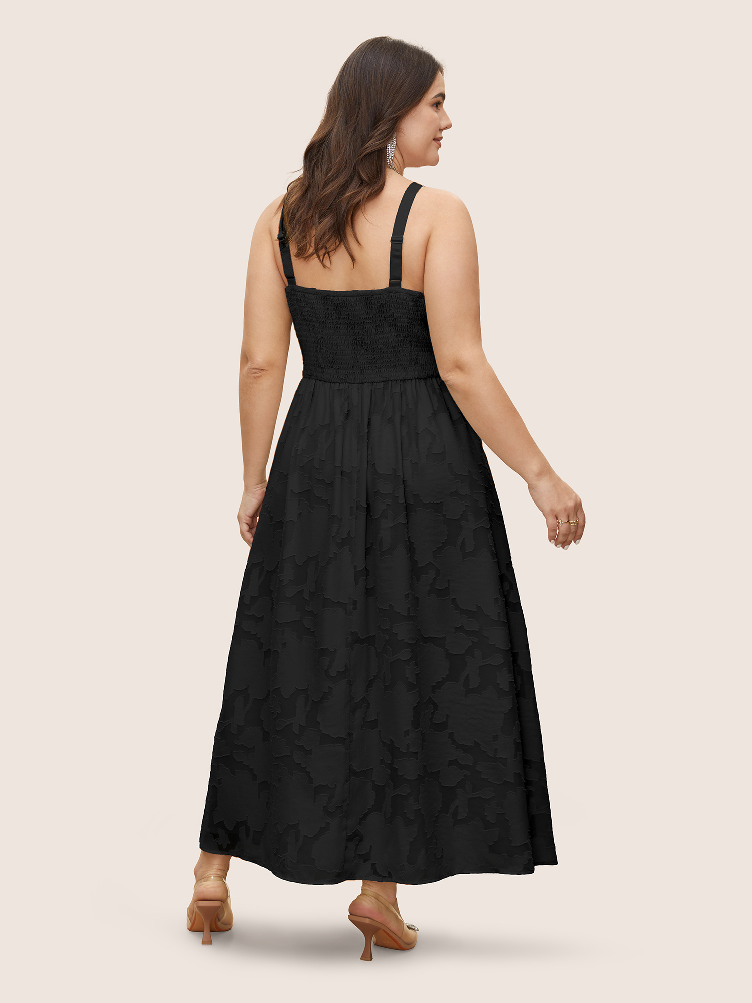 

Plus Size Abstract Textured Shirred Pocket Dress Black Women Non Sleeveless Curvy BloomChic