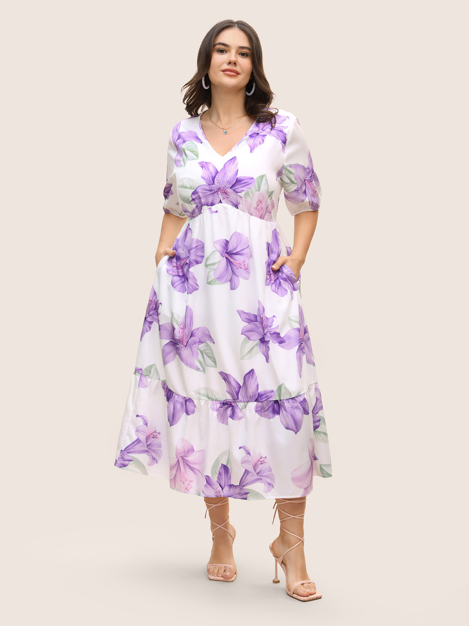 

Plus Size Lily Print Elastic Waist Lantern Sleeve Dress Lavender Women Gathered V-neck Half Sleeve Curvy BloomChic