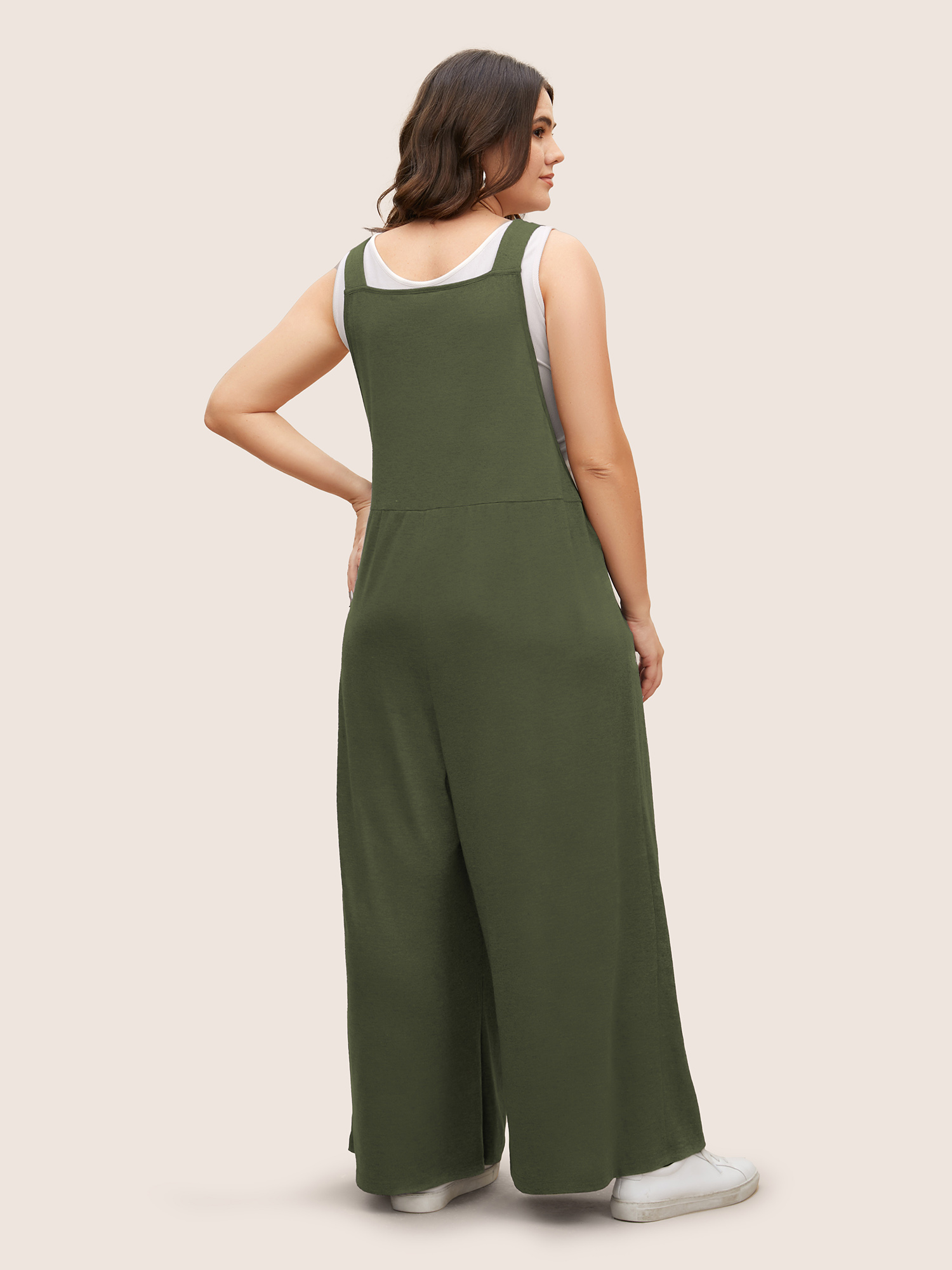

Plus Size ArmyGreen Supersoft Essentials Solid Pleated Pocket Jumpsuit Women Casual Sleeveless Non Everyday Loose Jumpsuits BloomChic