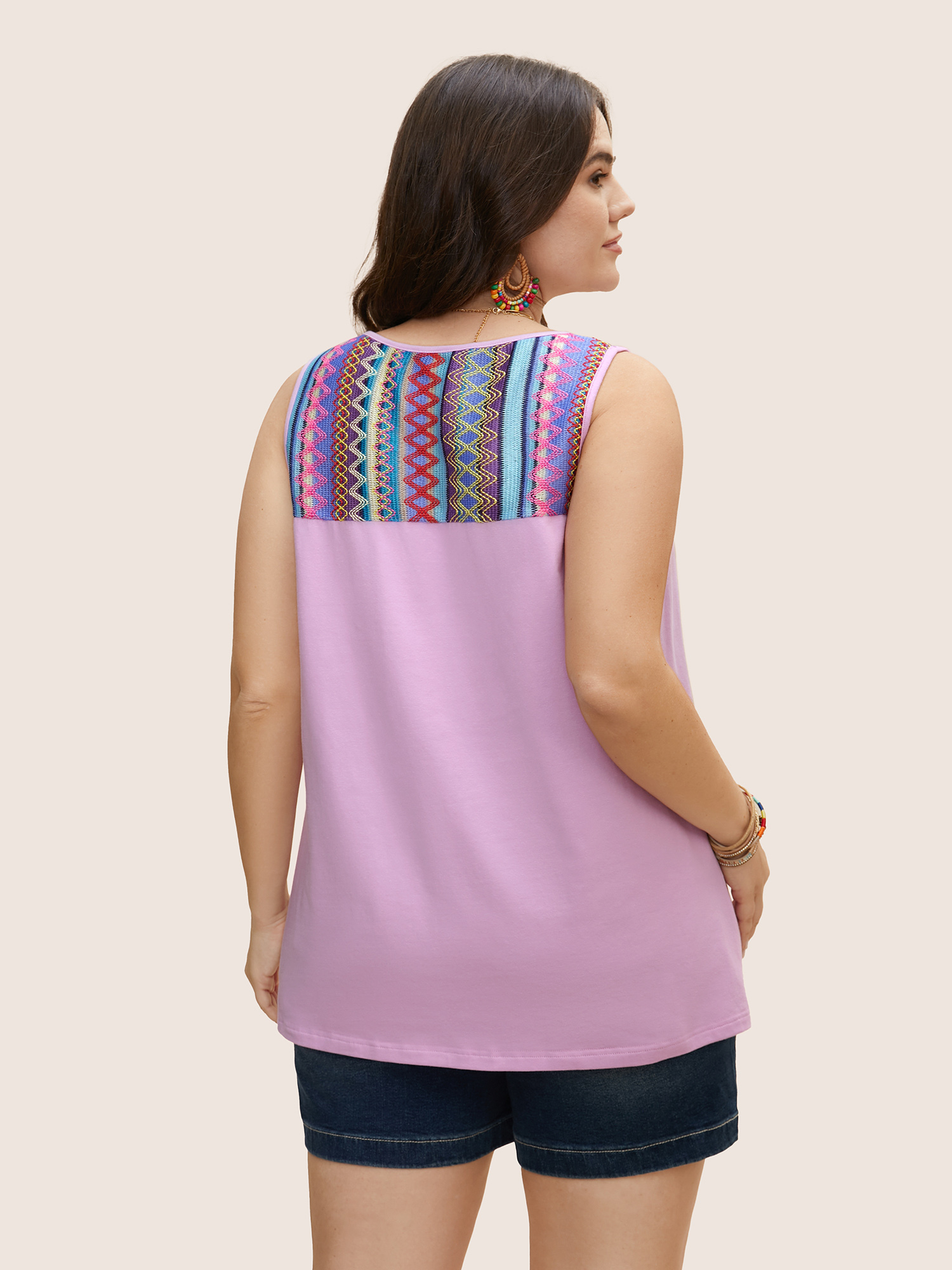

Plus Size Round Neck Bandana Contrast Patchwork Tank Top Women Lilac Resort Contrast Round Neck Vacation Tank Tops Camis BloomChic