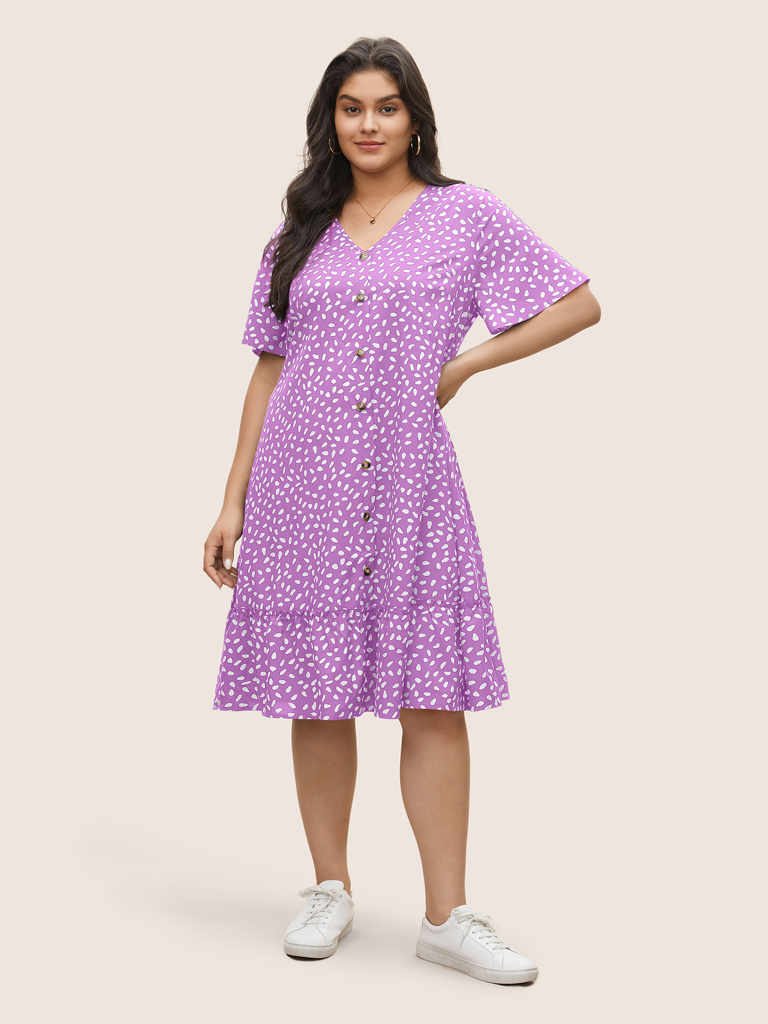 

Plus Size Polka Dot Button Detail Flutter Layered Hem Dress Lilac Women Non V-neck Short sleeve Curvy Midi Dress BloomChic
