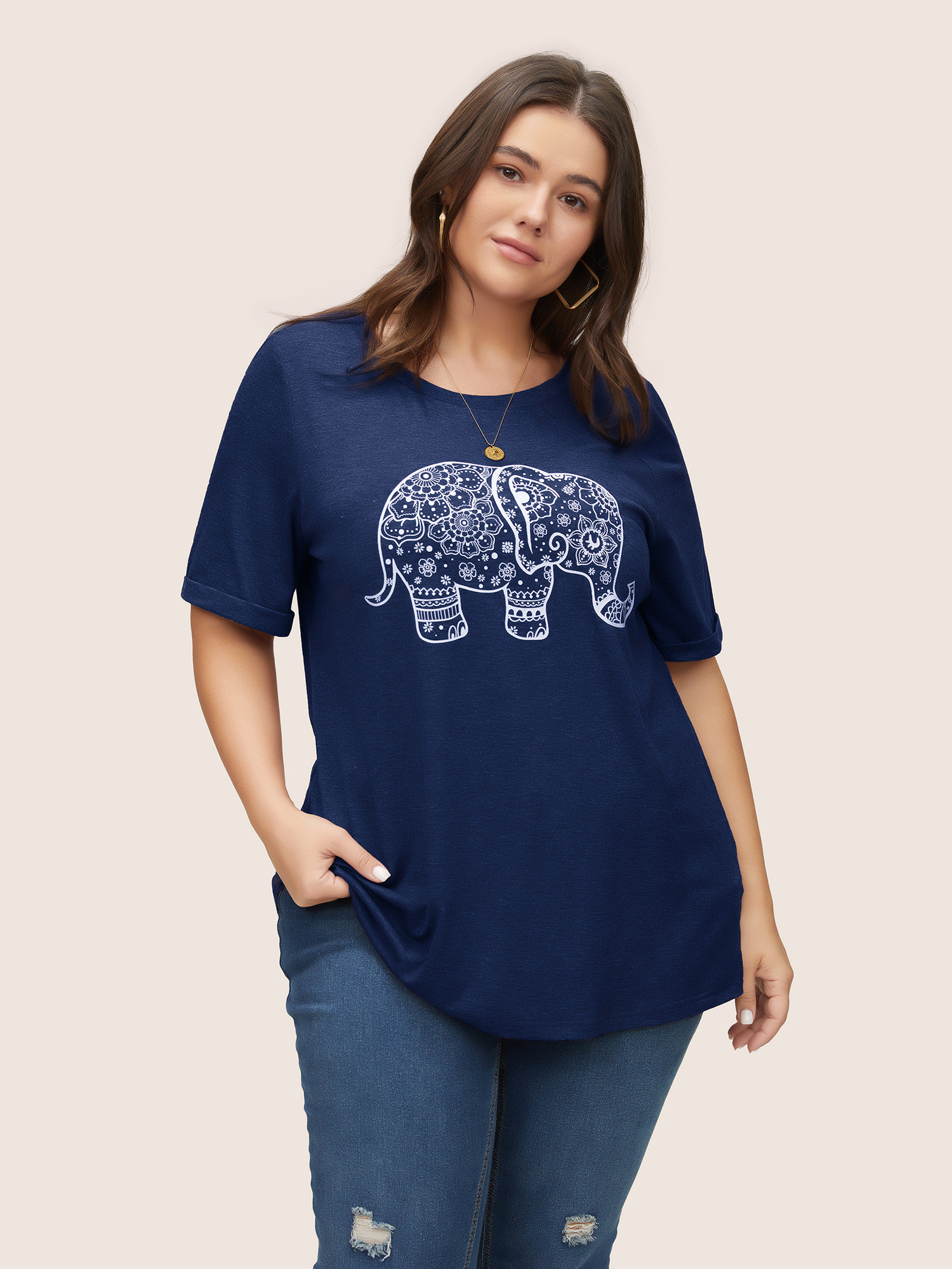 

Plus Size Art & Design Elephant Print T-shirt Navy Women Casual Non Art&design Round Neck Everyday T-shirts BloomChic