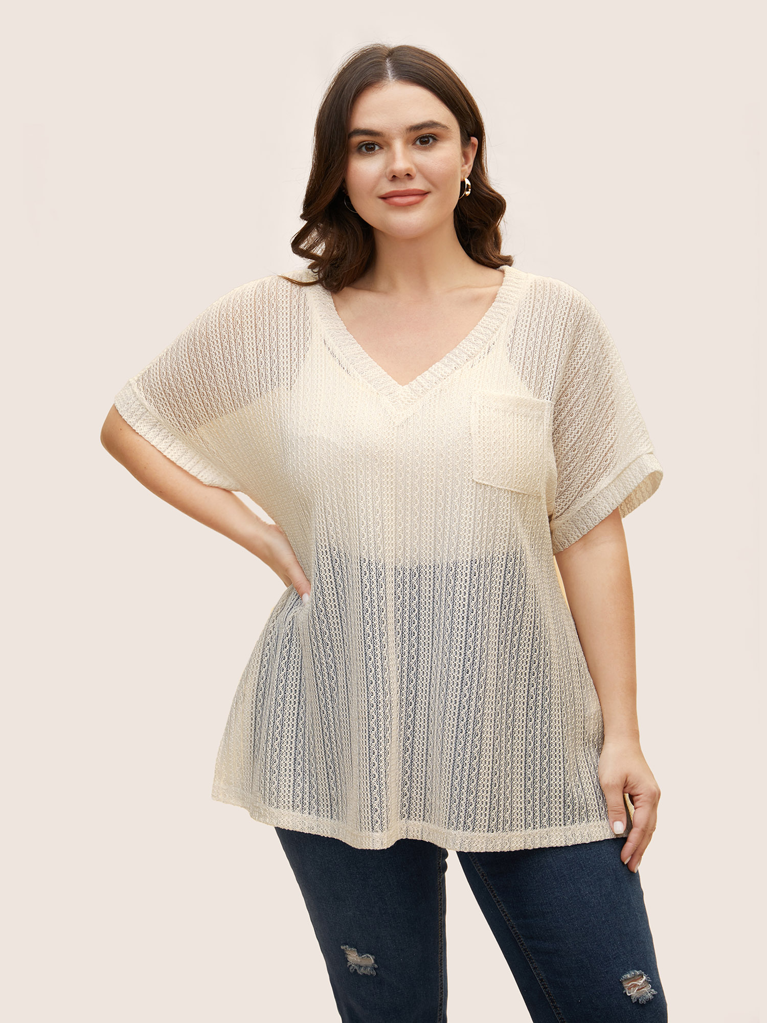 

Plus Size Texture Slit Side Patched Pocket T-shirt Ivory V-neck Short sleeve Resort Jersey Tops