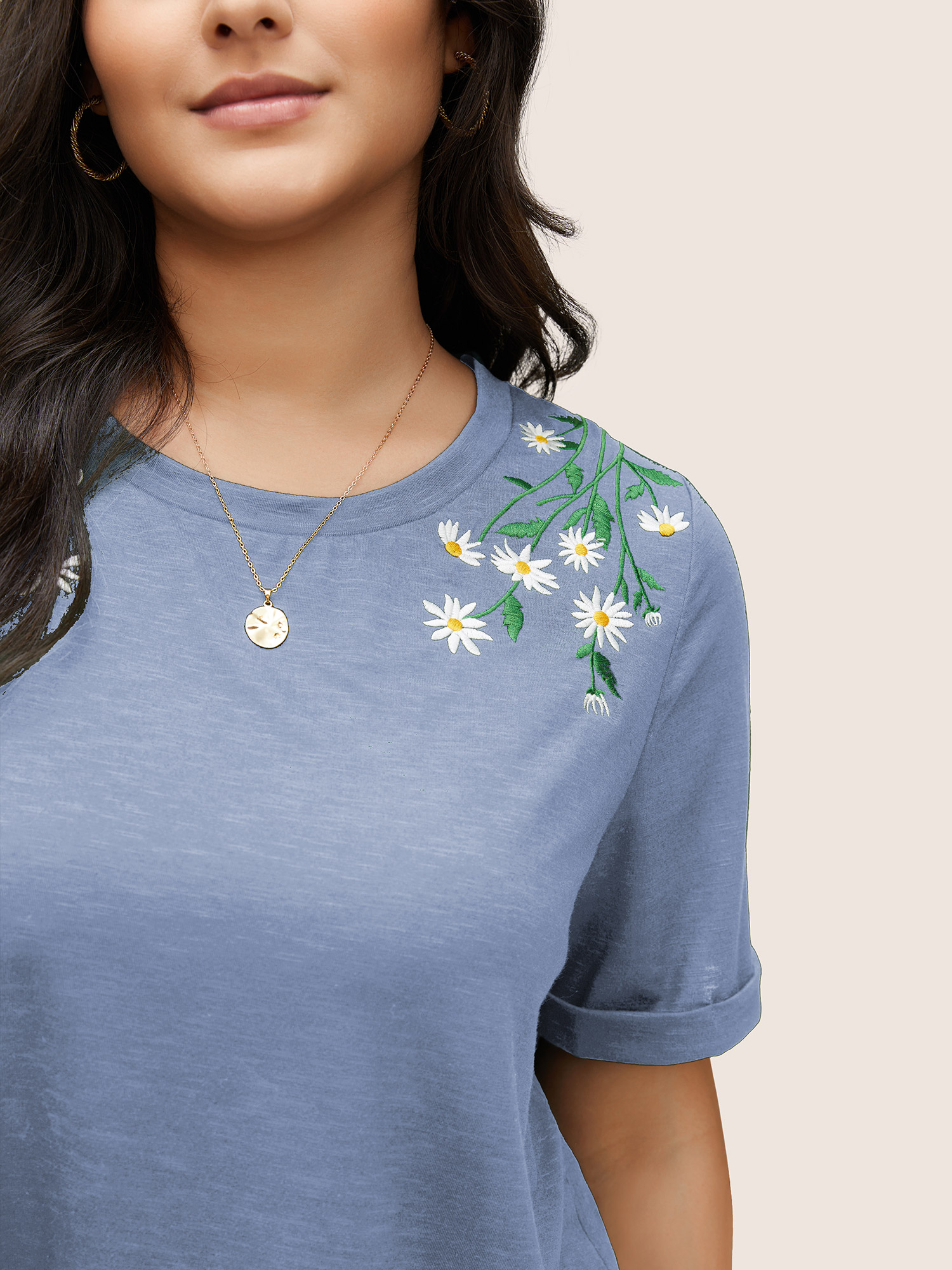 

Plus Size Floral Embroidered Roll Sleeve T-shirt LightBlue Women Elegant Roll Hem Plants Round Neck Everyday T-shirts BloomChic