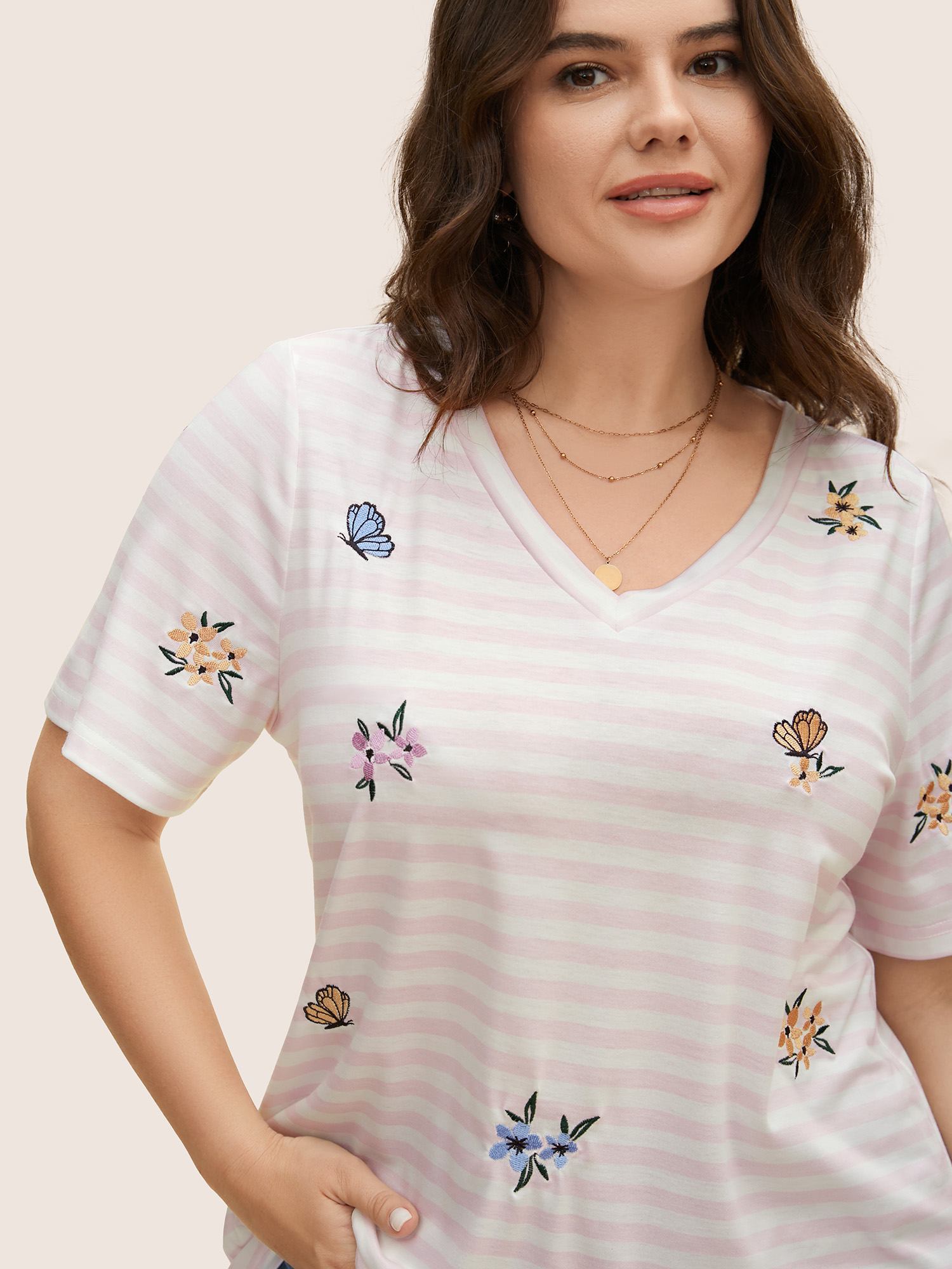 

Plus Size Floral & Butterfly Embroidered Striped Crew Neck T-shirt Lilac Women Elegant Contrast Butterfly V-neck Everyday T-shirts BloomChic