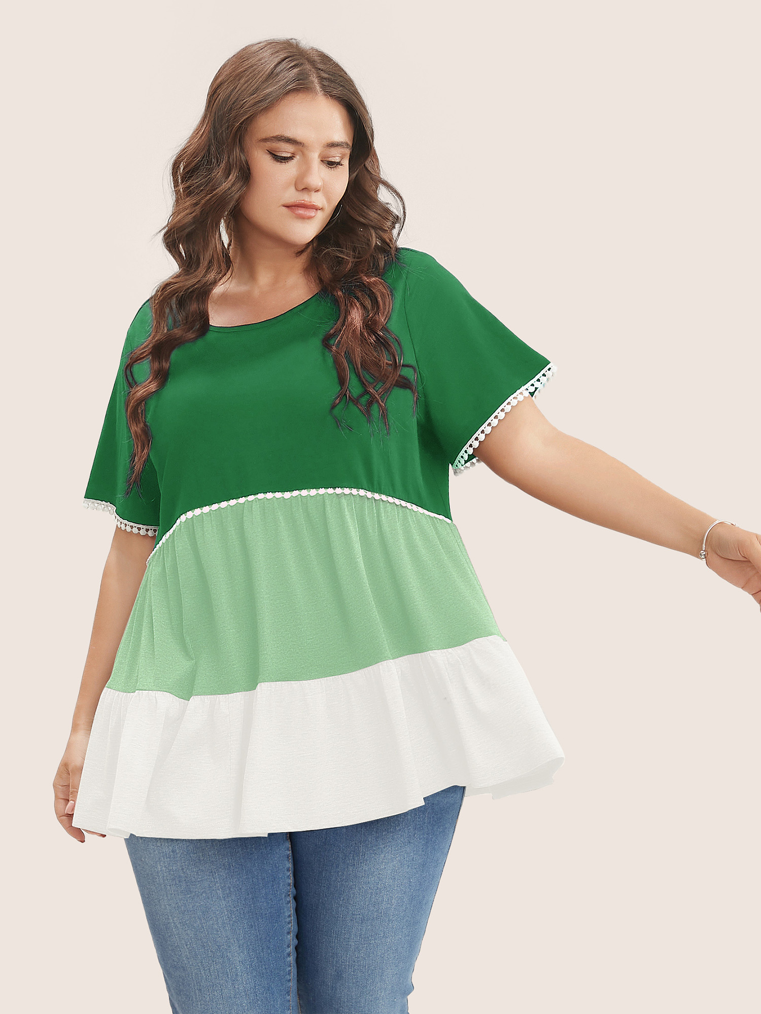 

Plus Size Colorblock Contrast Ruffle Tiered T-shirt Truegreen Women Casual Tiered Colorblock Round Neck Everyday T-shirts BloomChic