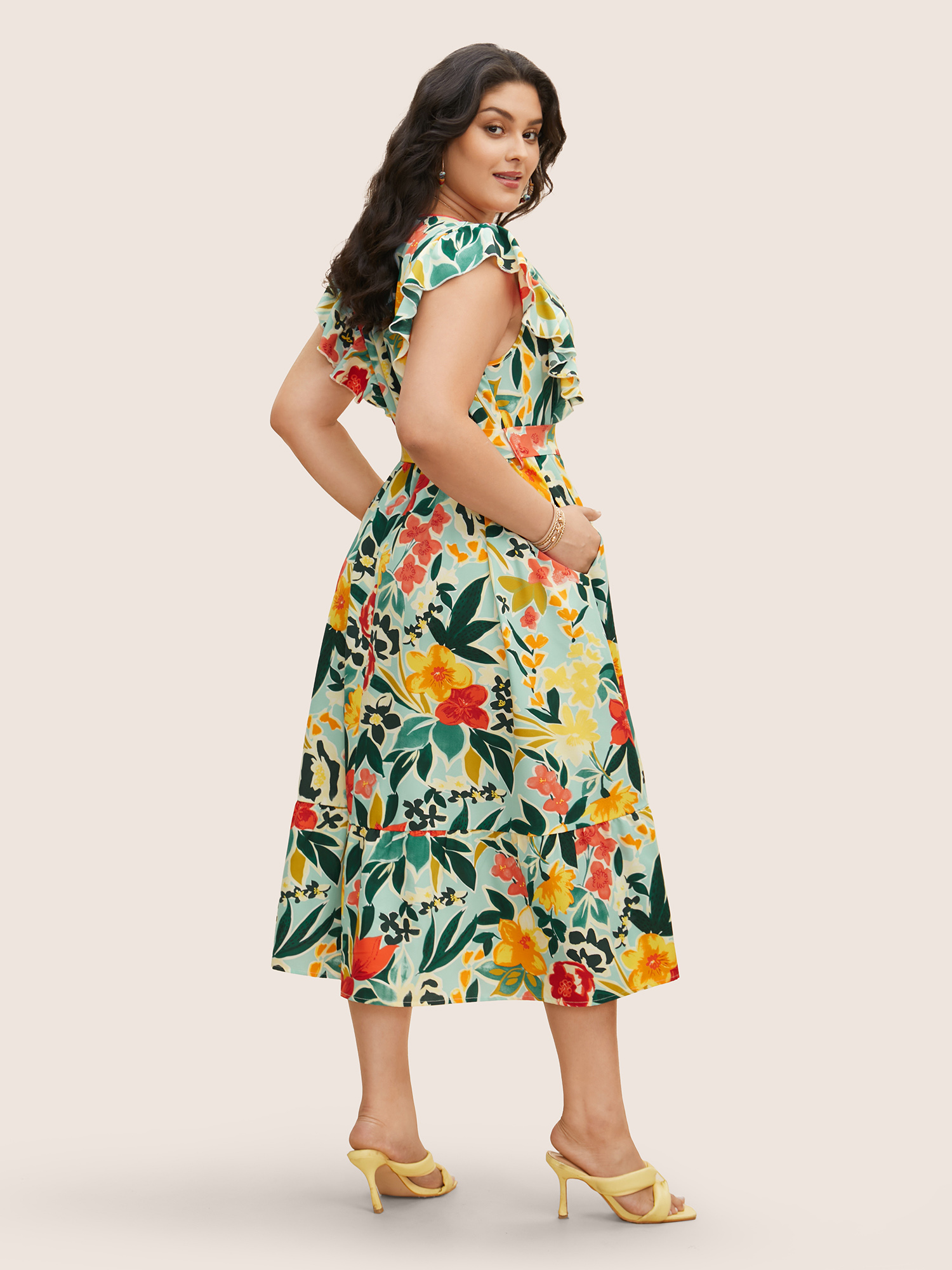 Plus Size Floral Wrap Patchwork Ruffle Cap Sleeve Dress LightBlue Women Belted V-neck Cap Sleeve Curvy BloomChic 26/4X 