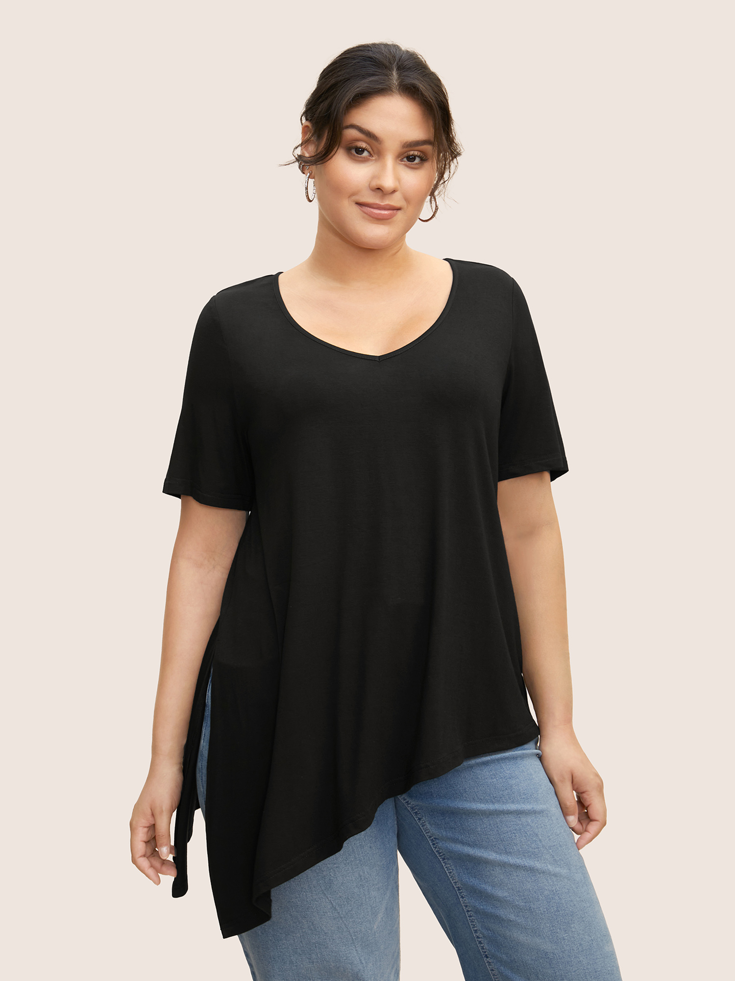 

Plus Size Supersoft Essentials Solid Asymmetrical Split Hem T-shirt Black Women Casual Slit V-neck Everyday T-shirts BloomChic