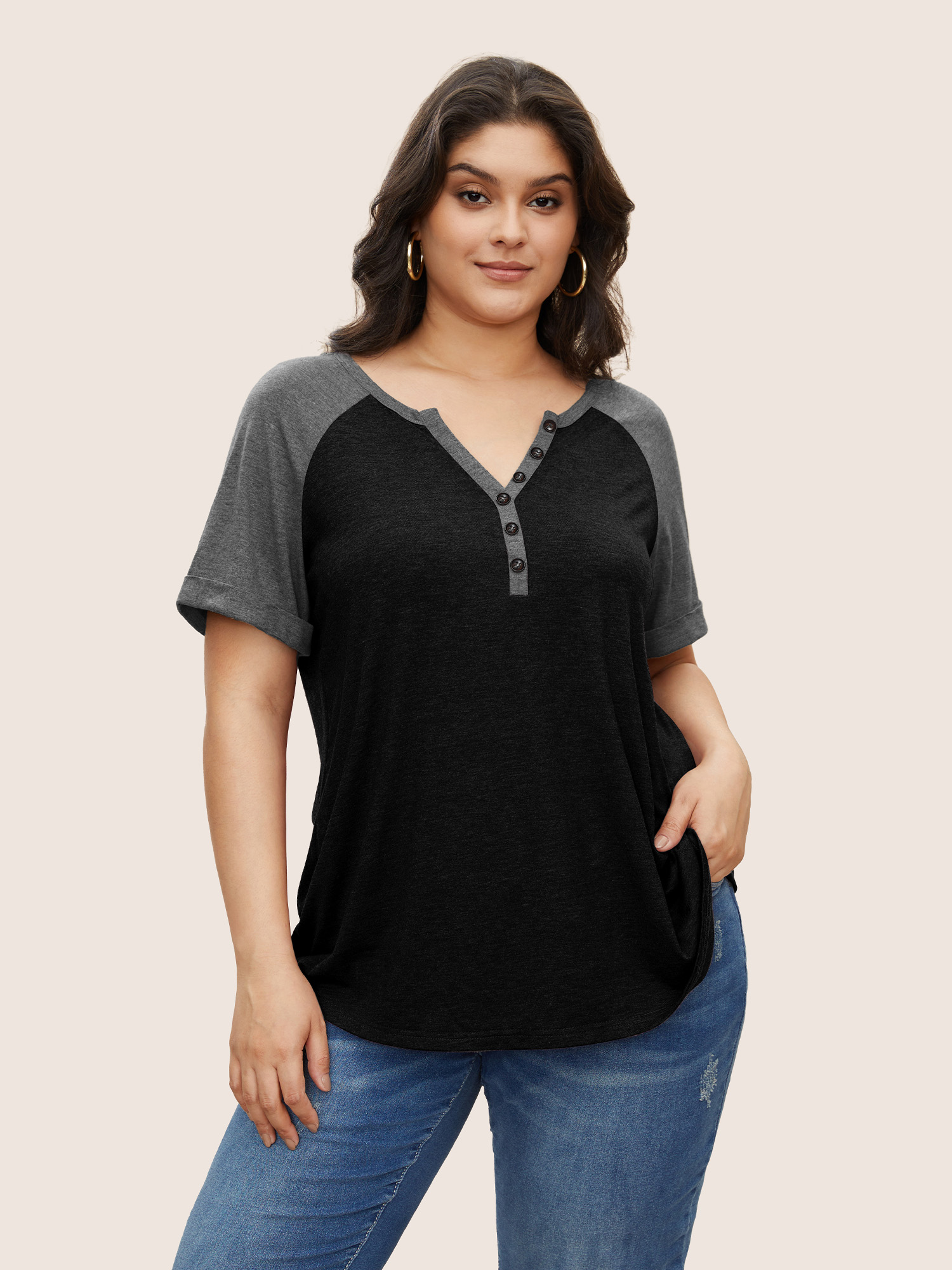 

Plus Size Colorblock Contrast Roll Raglan Sleeve Button Detail Notched T-shirt Black Women Casual Contrast Colorblock Round Neck Everyday T-shirts BloomChic