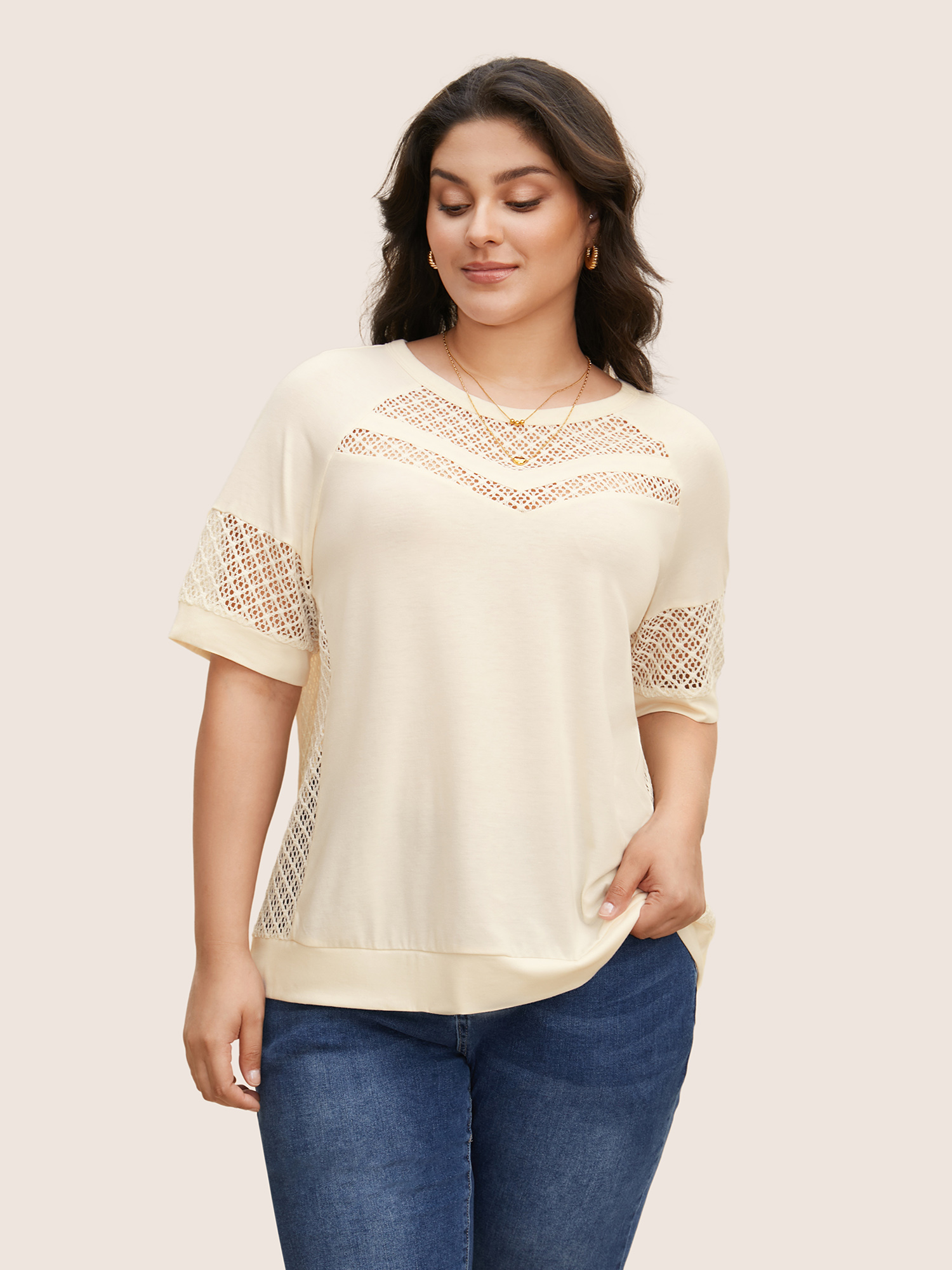 

Plus Size Solid Hollow Out Raglan Sleeve T-shirt Beige Women Casual Patchwork Round Neck Everyday T-shirts BloomChic
