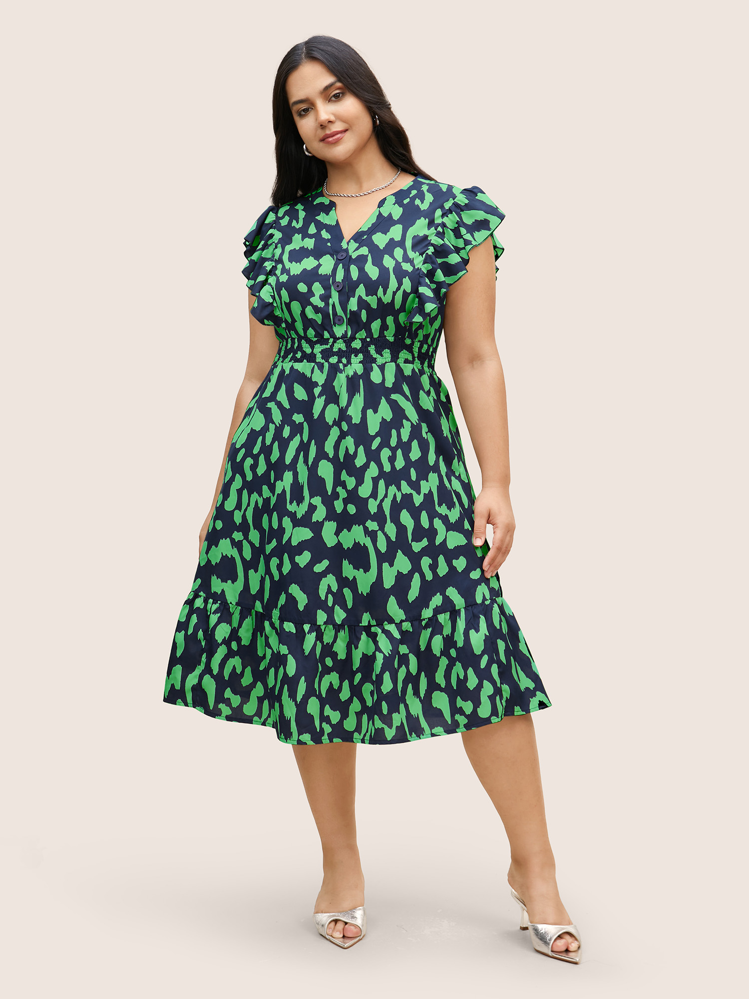 

Plus Size Notched Leopard Print Cap Sleeve Ruffles Dress Truegreen Women At the Office Notched collar Cap Sleeve Curvy BloomChic